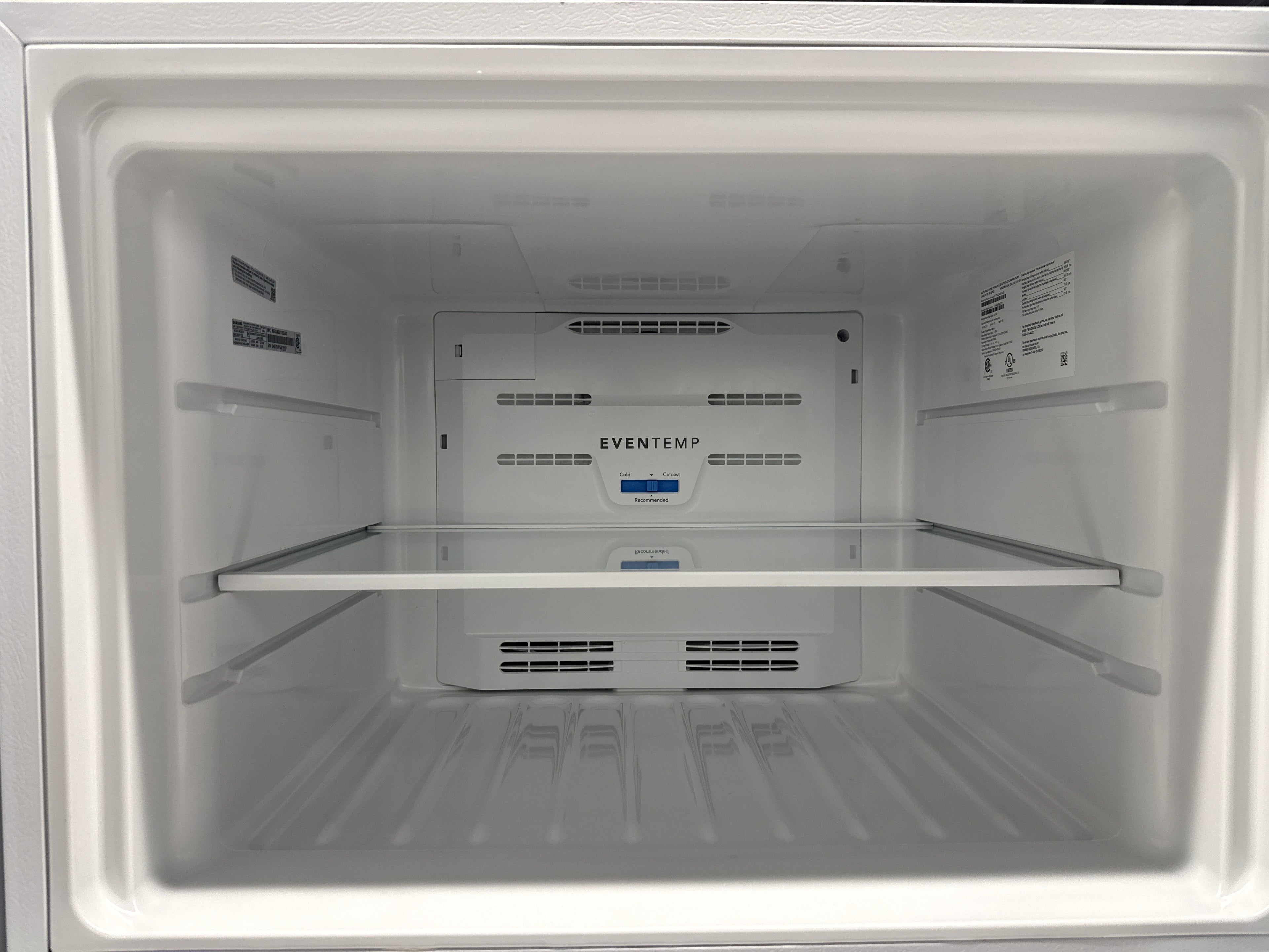 OPEN-BOX - Frigidaire 30” Top Freezer Refrigerator - FFTR2045VW9