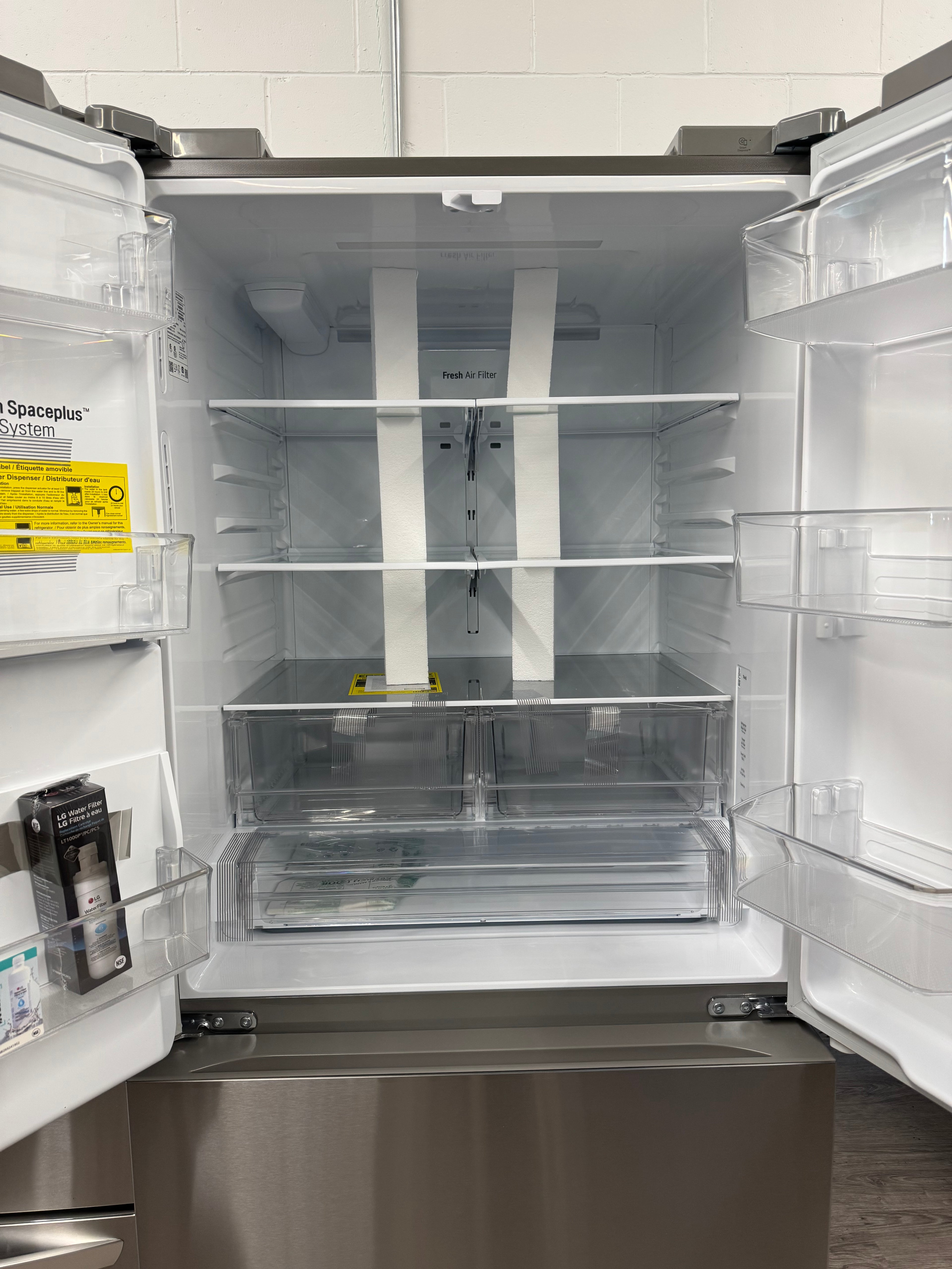 OPEN BOX - LG 33” French Door Refrigerator with Water & Ice Dispenser - LF25S6330S - 1 YEAR LG WARRANTY