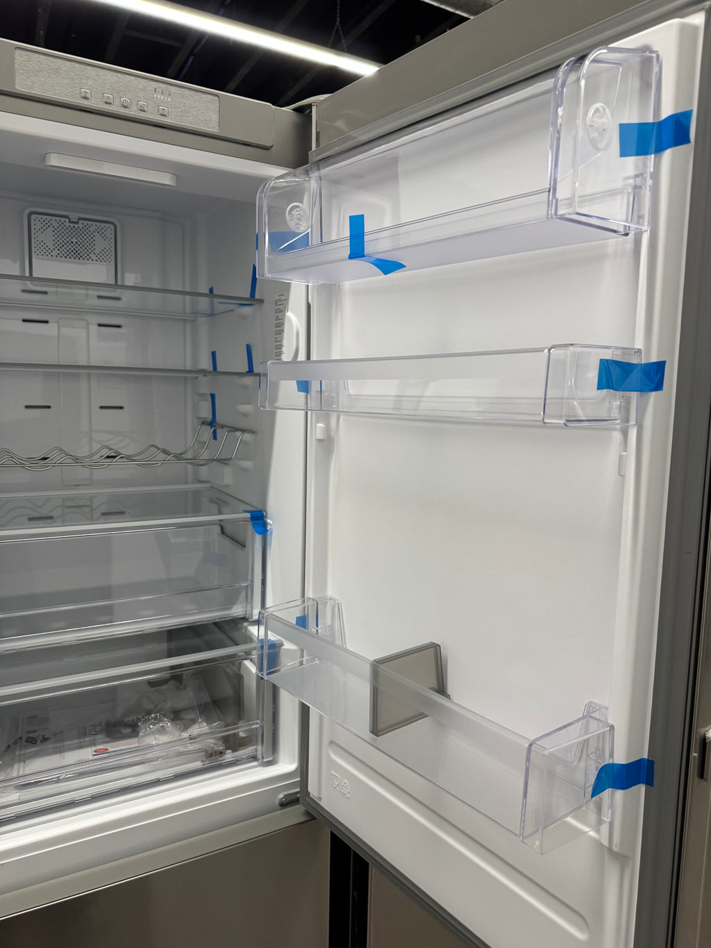 NEW - Whirlpool 24” Counter-Depth Bottom Freezer Refrigerator - URB551WNGZ