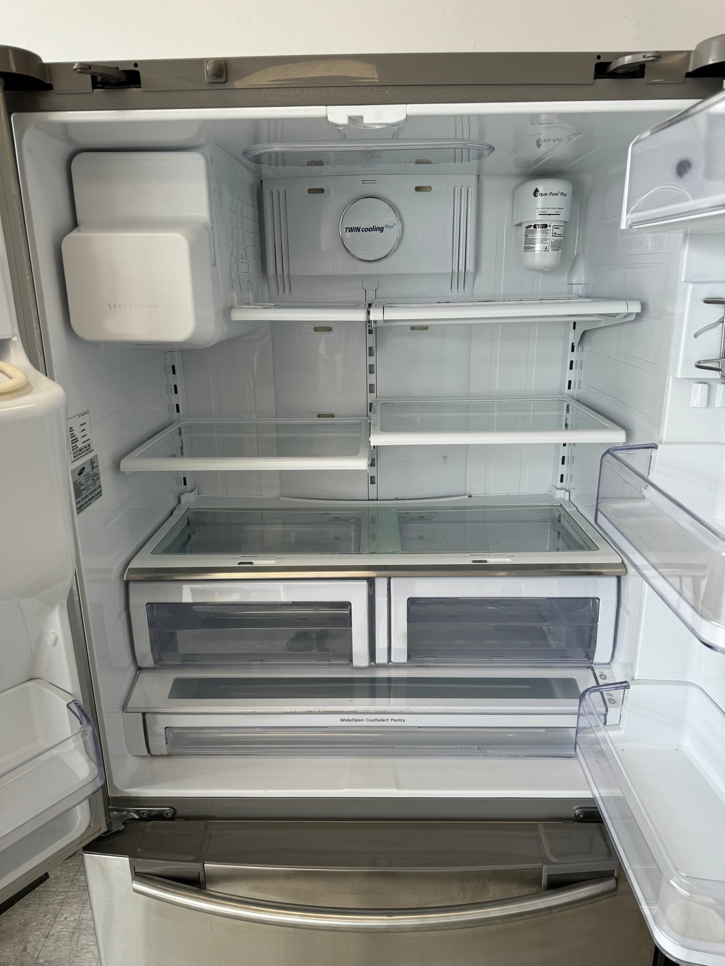 SAMSUNG 36” FRENCH DOOR FRIDGE - RFG237ACSR