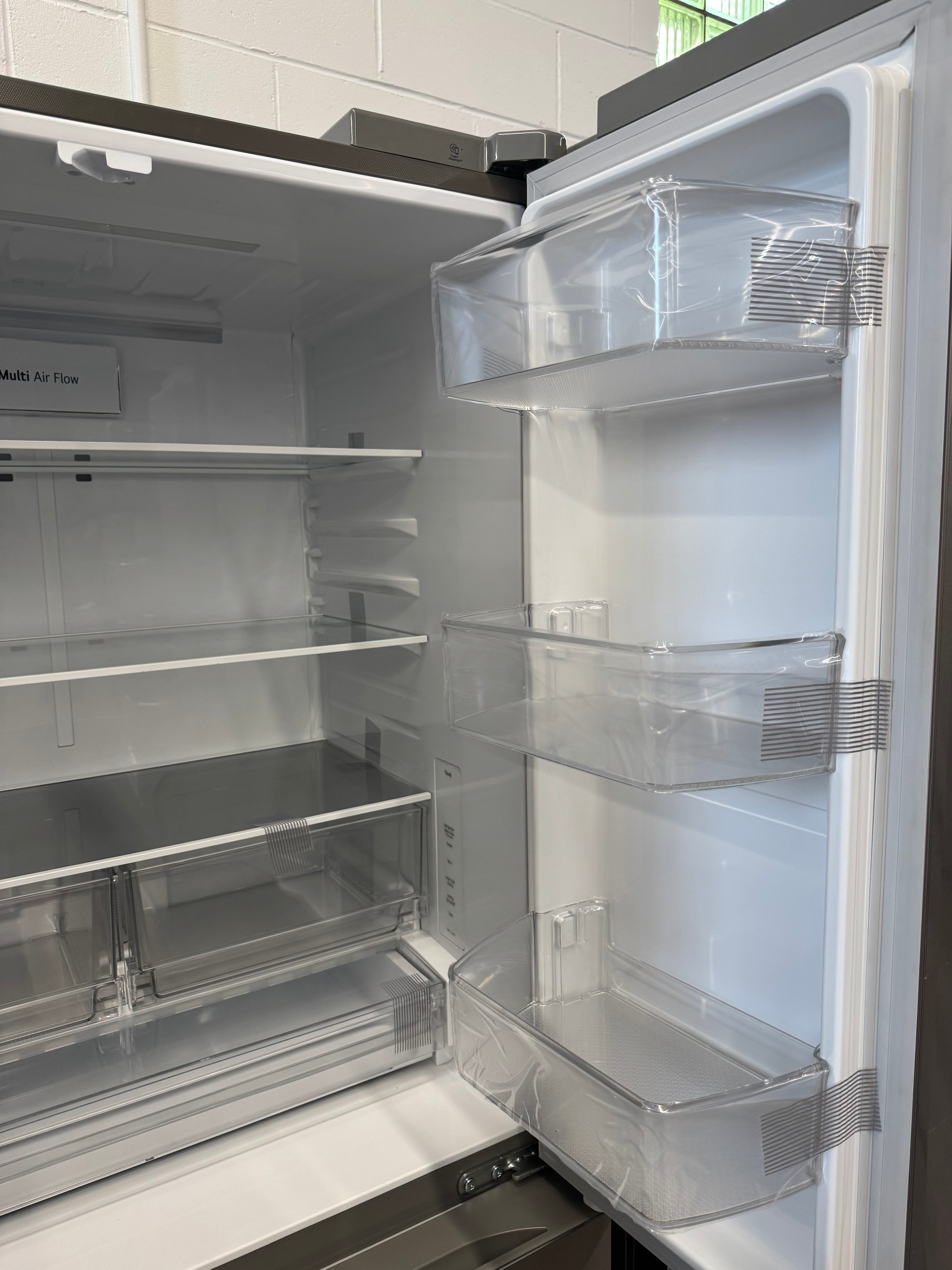 NEW - LG 33” French Door Refrigerator - LF21G6200S (1 YEAR MANUFACTURER WARRANTY)