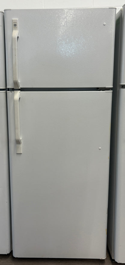 GE 24" Top Freezer Fridge - GTS12BAMBRWW