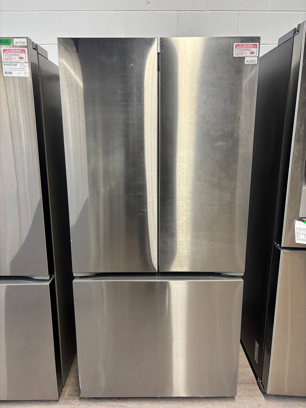NEW - LG 33” Counter-Depth French Door Refrigerator - LF21C6200S/05 (1 YEAR MANUFACTURER WARRANTY)