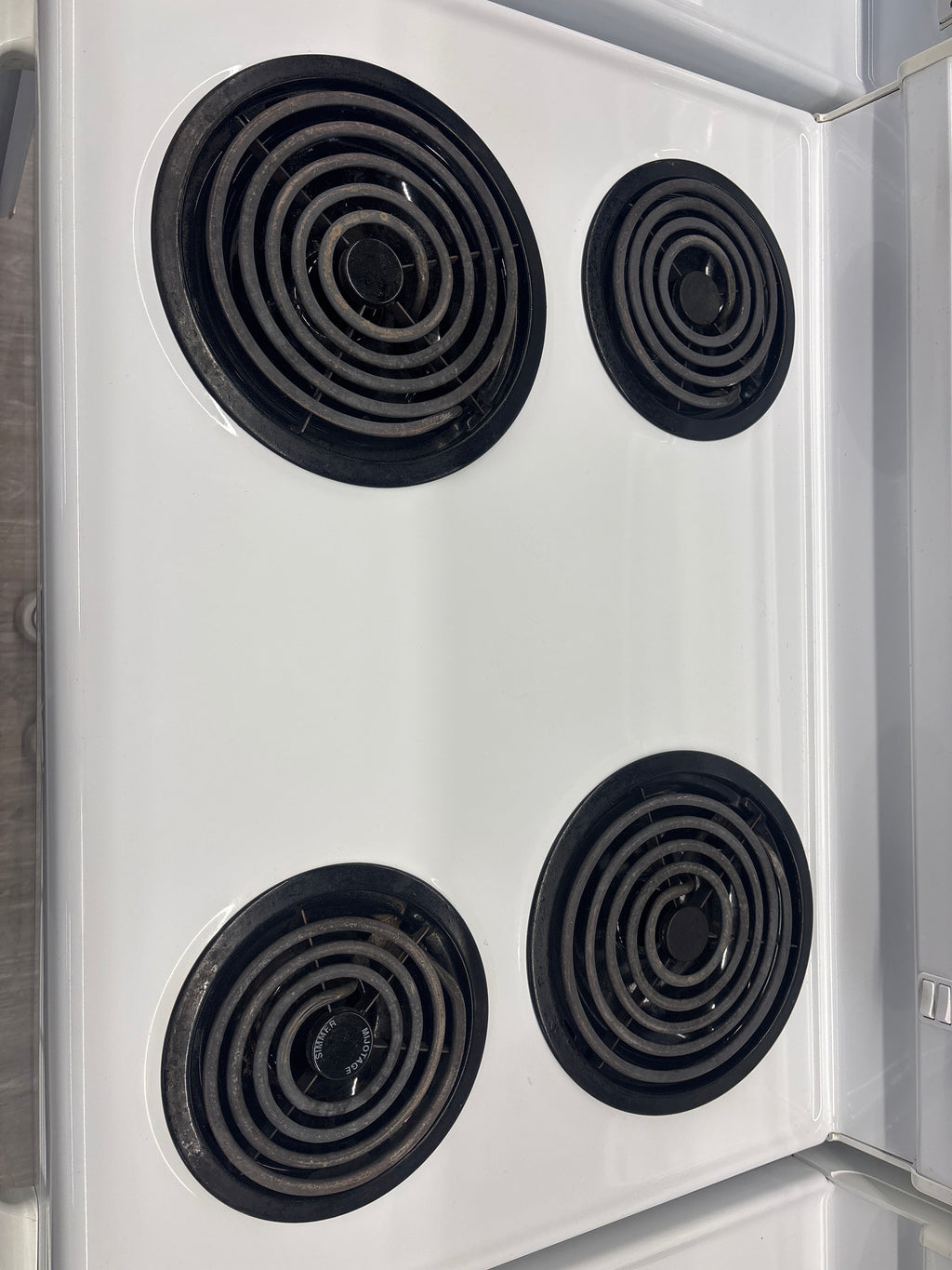 Whirlpool 30” Freestanding Coil Top - WLP32800