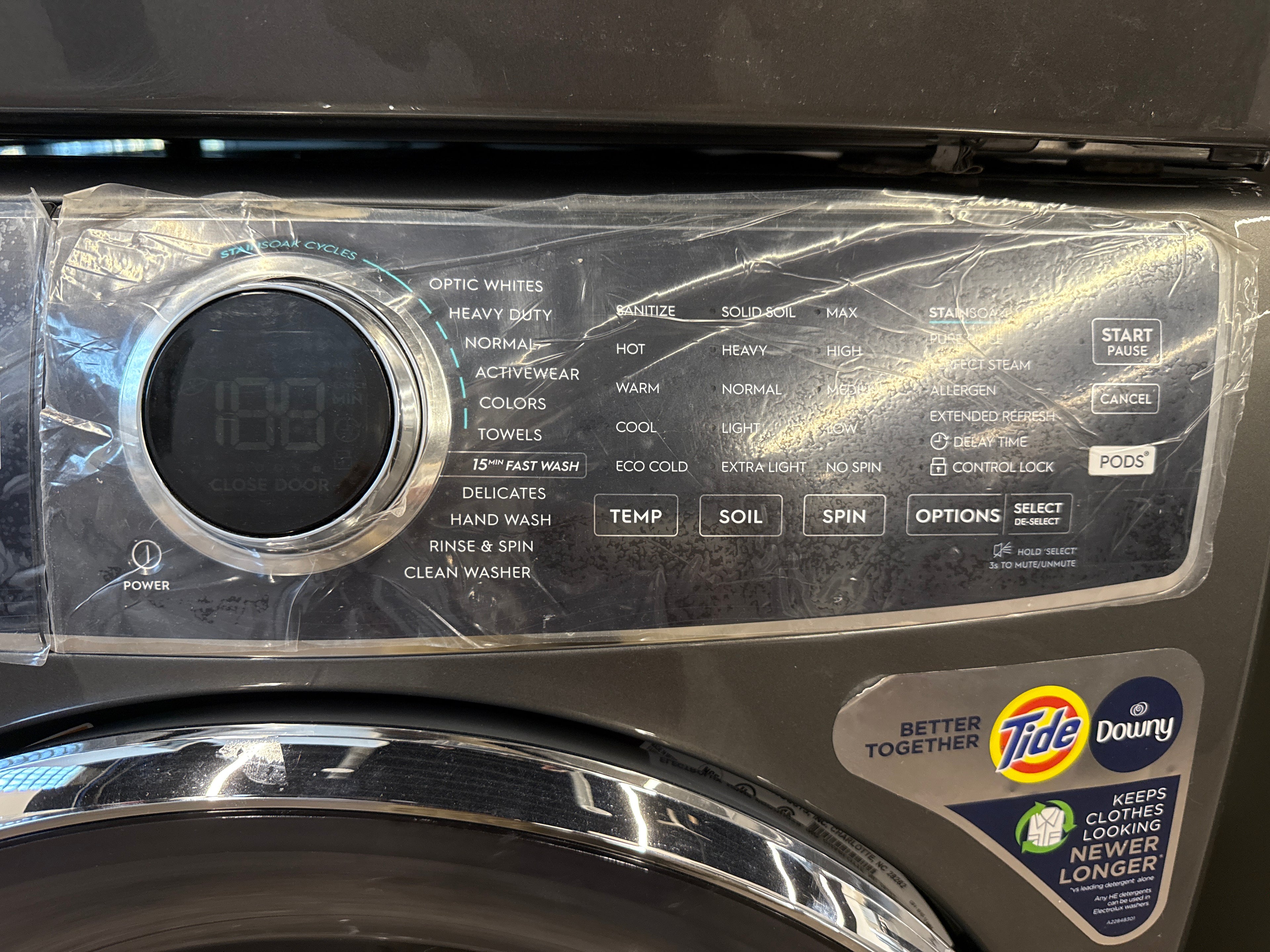 OPEN BOX - Electrolux 27" Front Load Washer - ELFW7637AT2