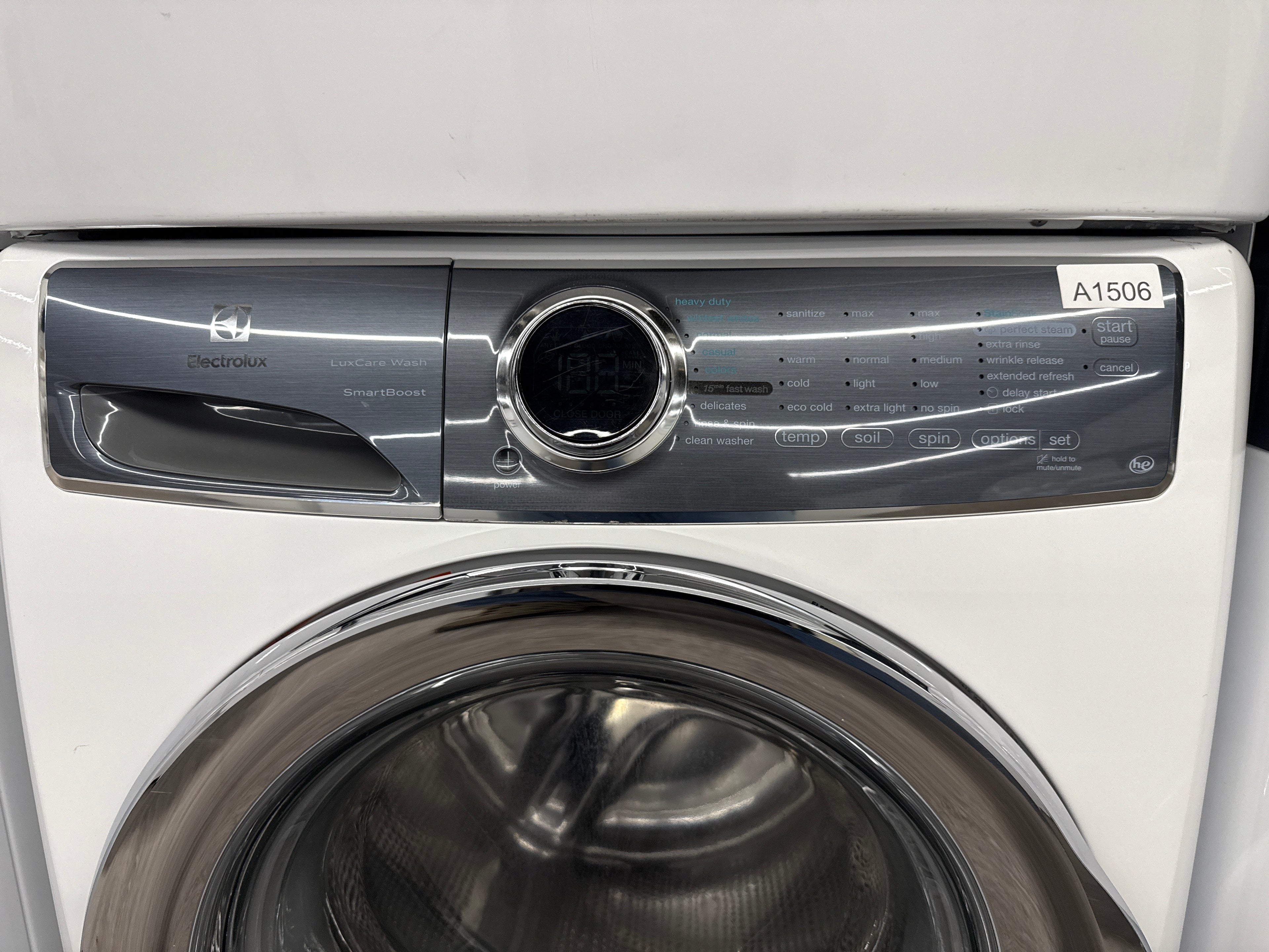 Electrolux 27" Front Load Washer & Dryer Set (EFLS617SIW0 & EFMC517SIW0)