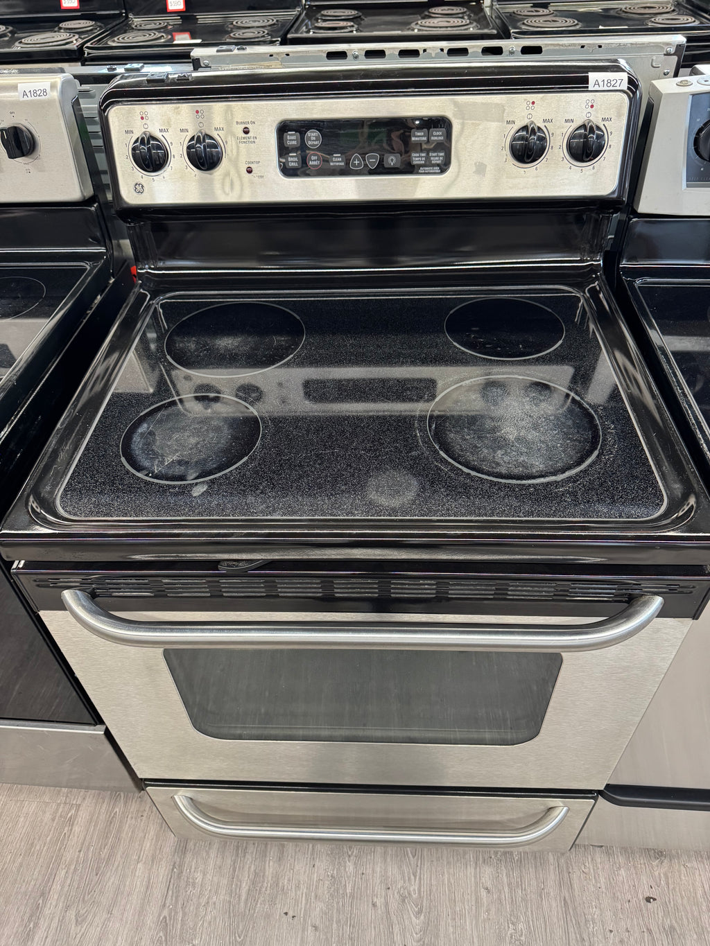 GE 30” Freestanding Glass Top Range - JCBP63SK4SS