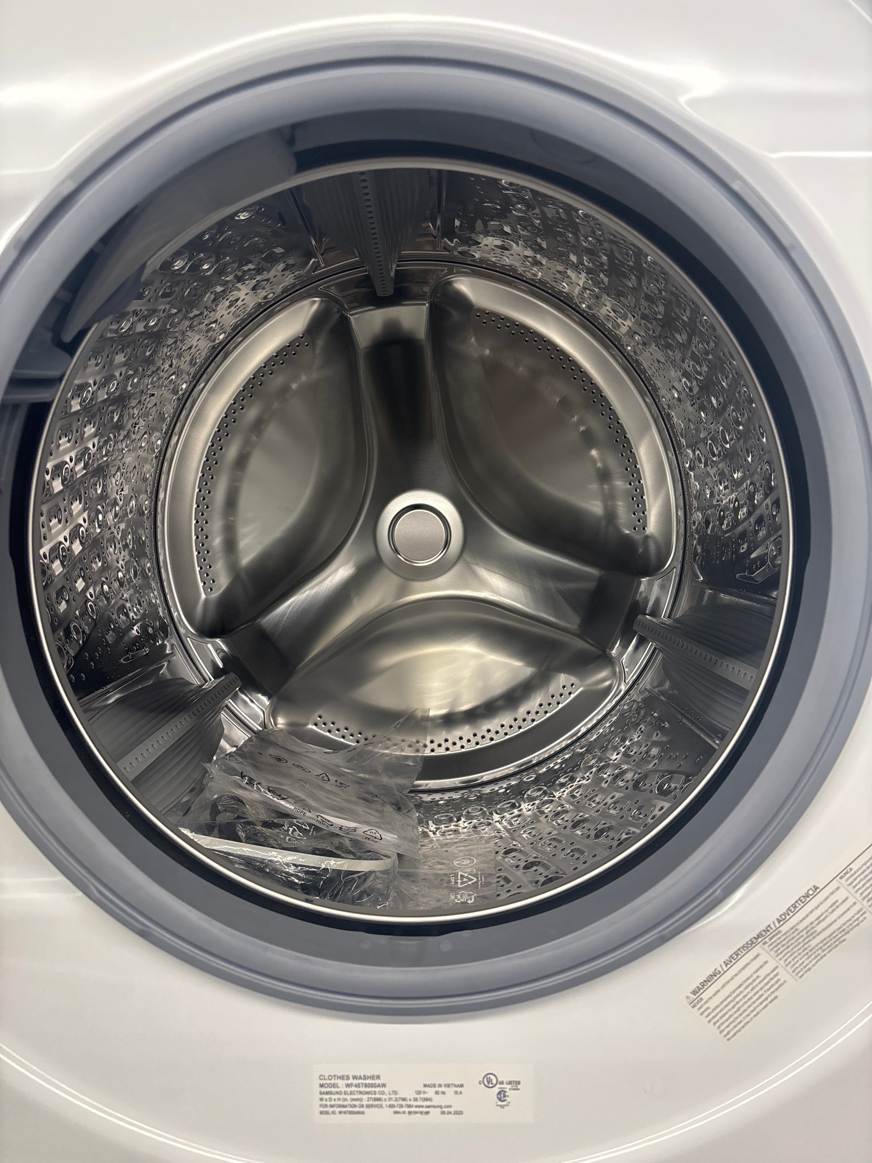 OPEN BOX - SAMSUNG 27” Front load washer - WF45T6000AW
