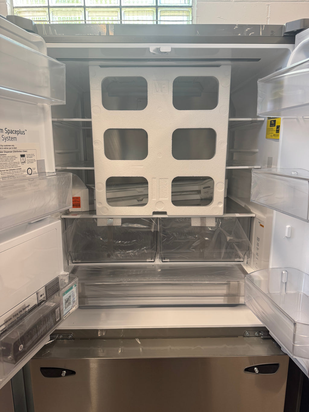 NEW - LG 36” French Door with Water & Ice Dispenser - LRFXS3106S (1 YEAR MANUFACTURER WARRANTY)