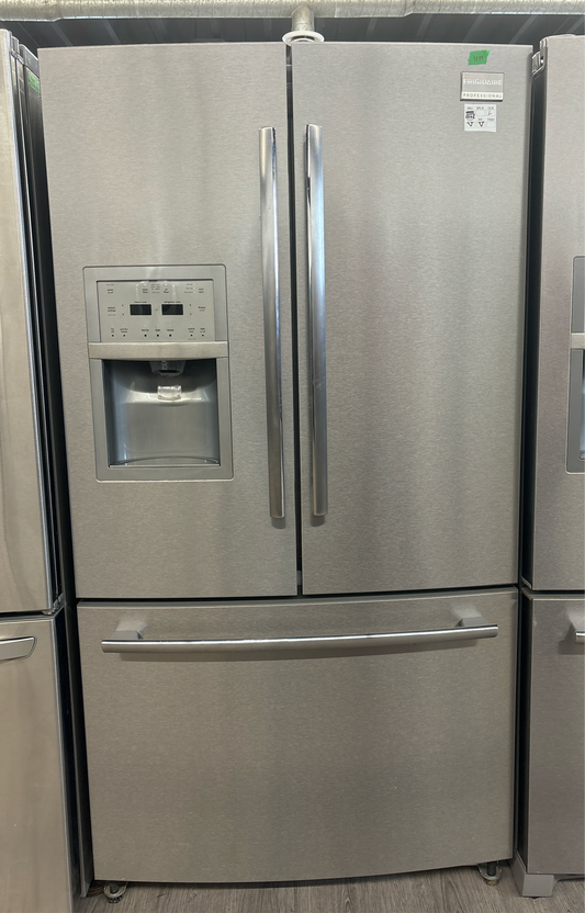 Frigidaire 36" French Door With Water Dispenser Refrigerator