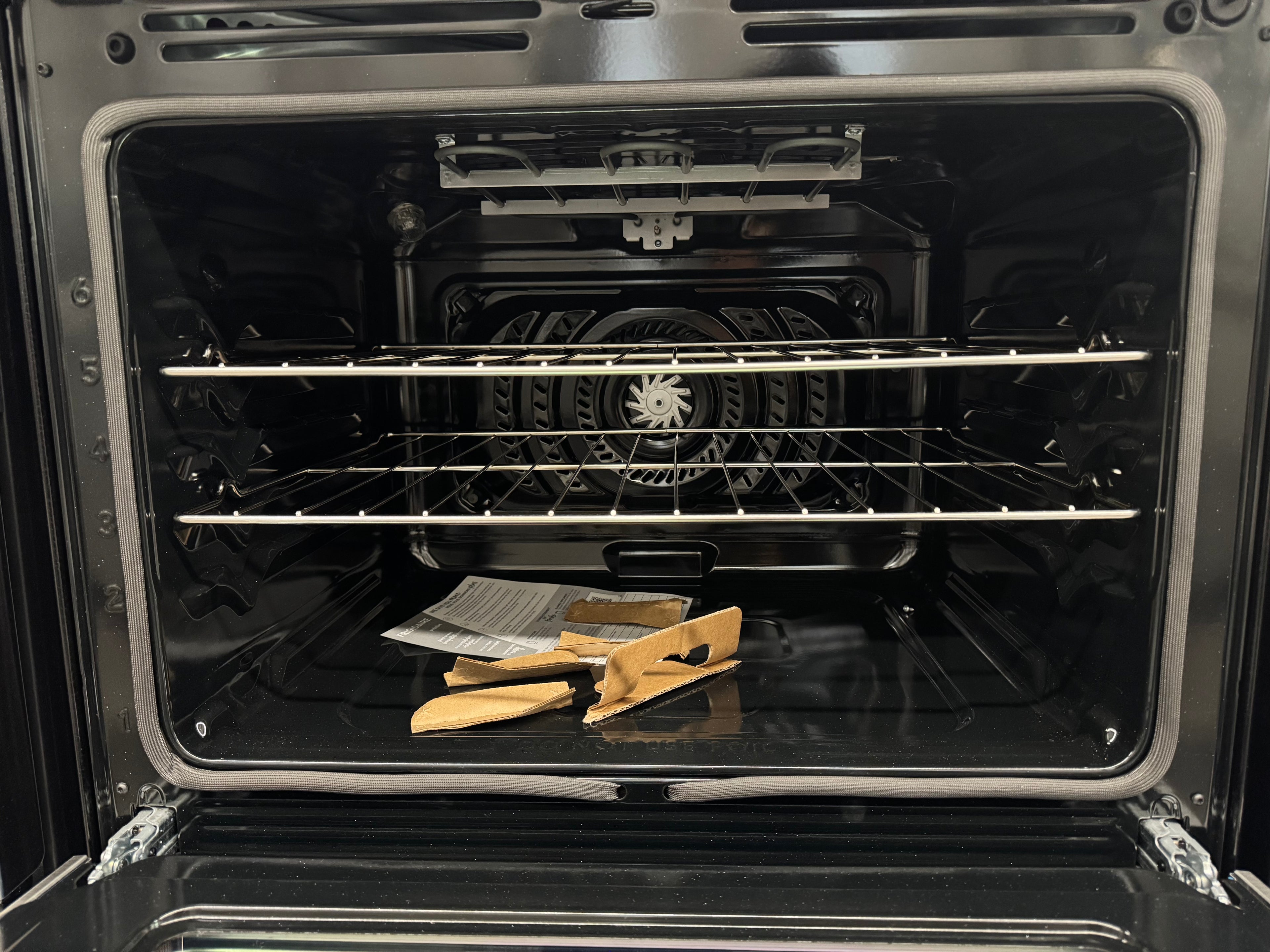 OPEN BOX - Frigidaire 30” Slide-In Glass Top Electric Range - FCFE308CASF