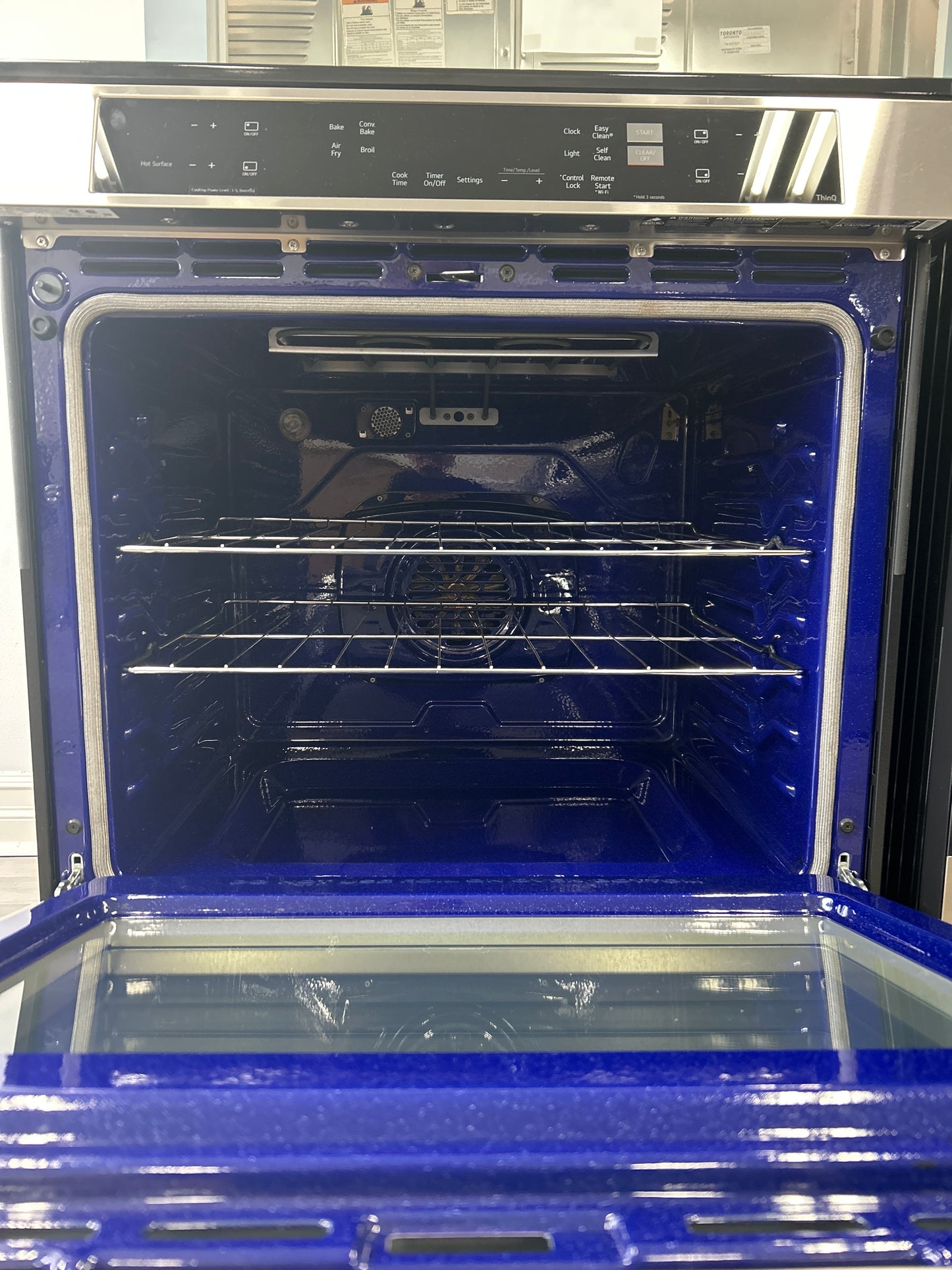 OPEN BOX - LG 30” Slide-in Induction Range - LSIL6332FE