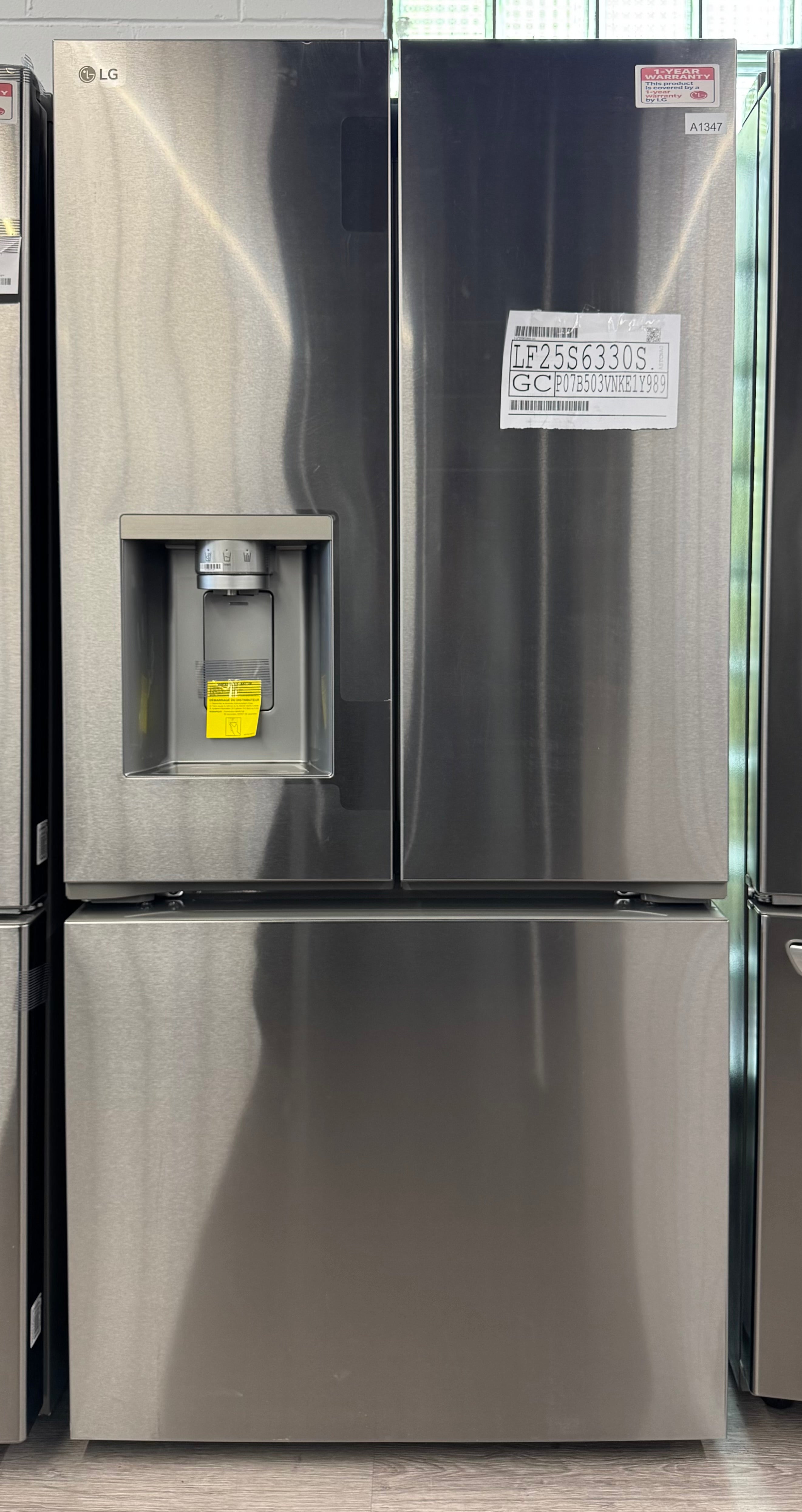 OPEN BOX - LG 33” French Door Fridge with Water & Ice Dispenser - LF25S6330S/05 LGW1