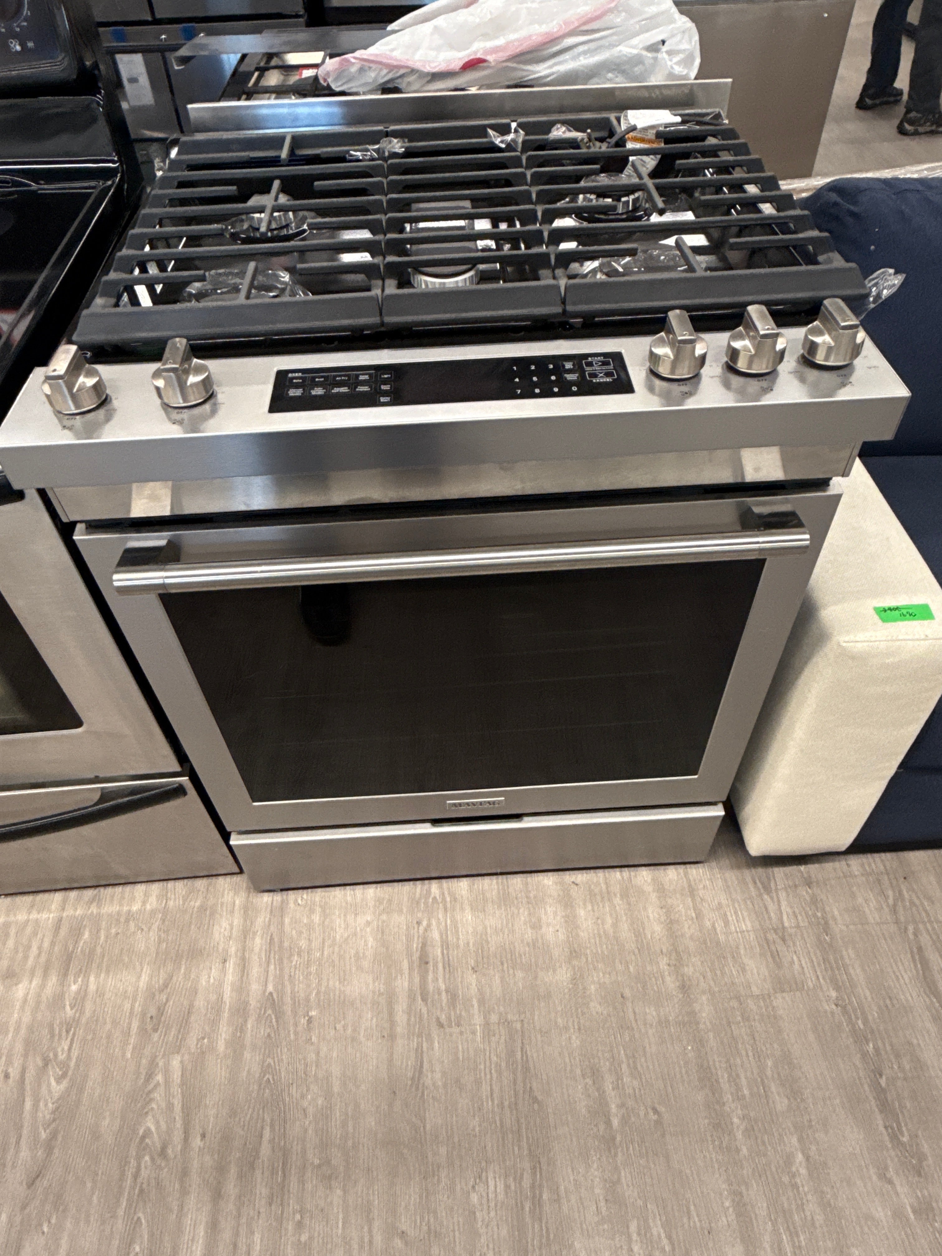 OPEN BOX- MAYTAG GAS RANGE-MGS8800PZ1