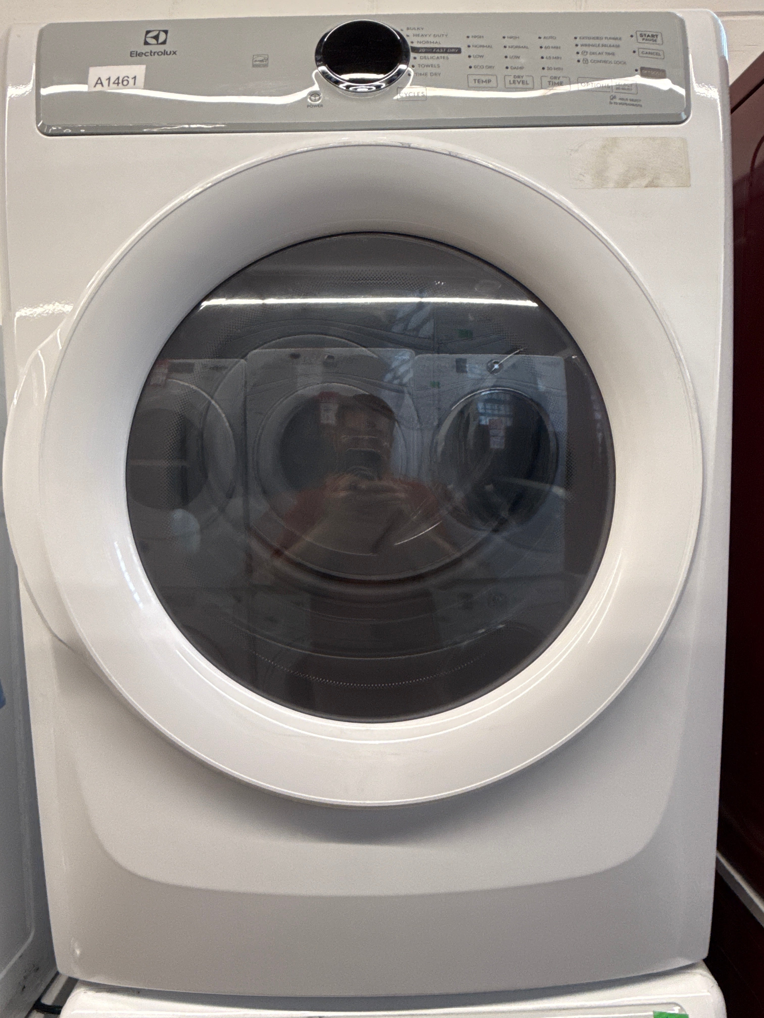 Electrolux 27" Front Load Washer&Dryer Set (EFLW317TIW2 & ELFE733CAW0)