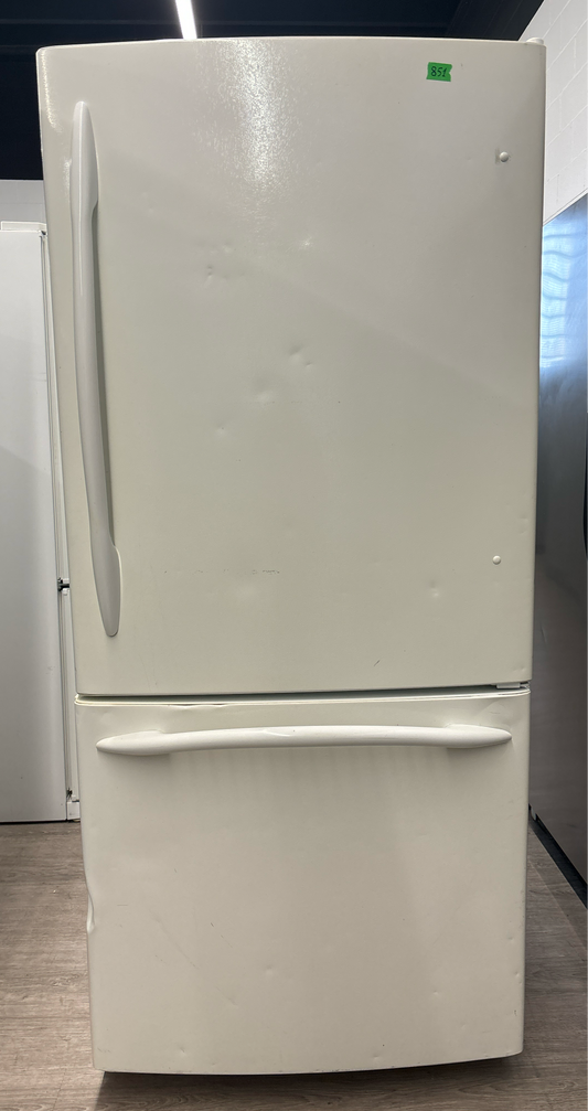 GE 30" Fridge