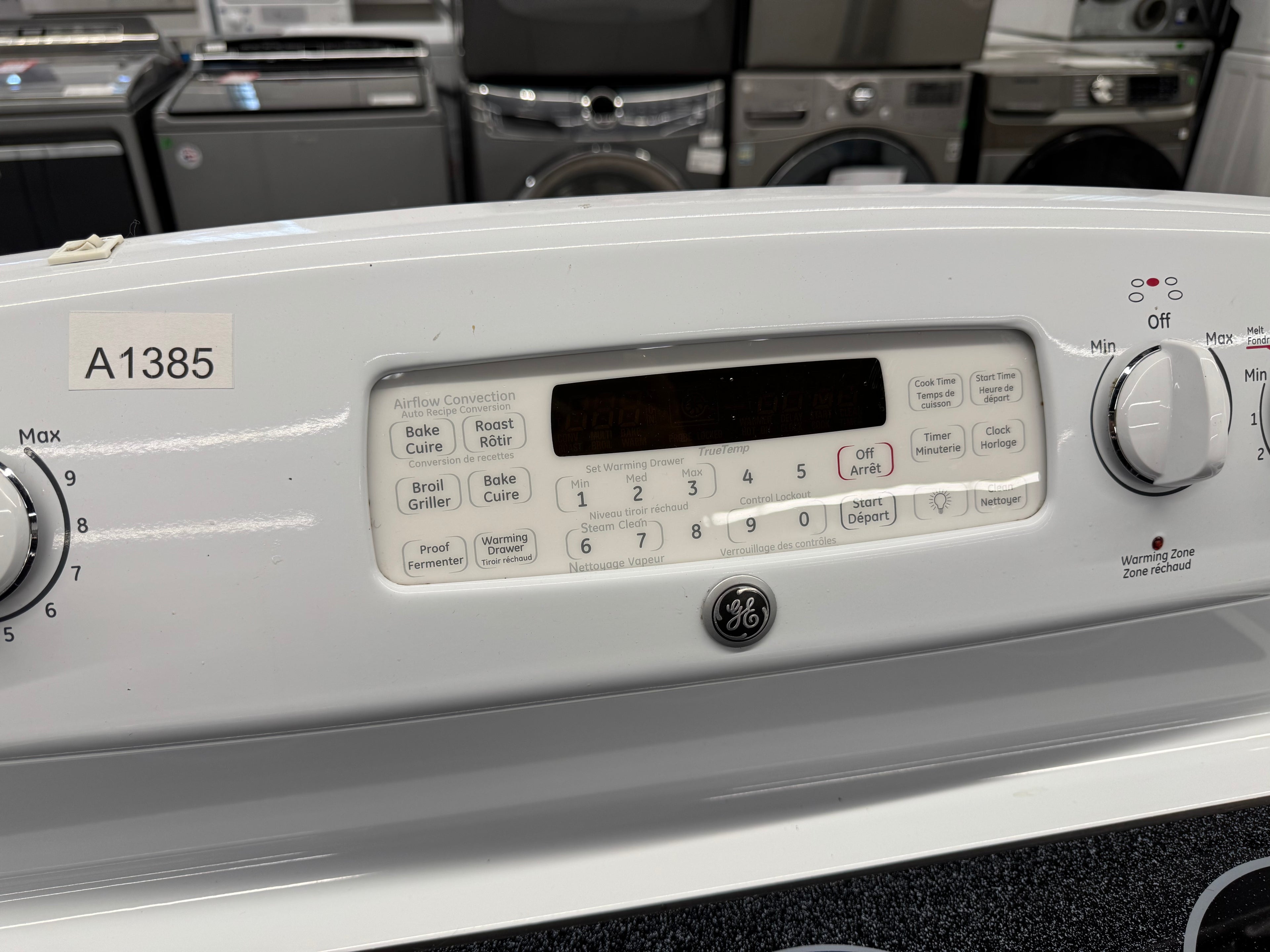 GE 30” Freestanding Glass Top Electric Range - JCBP810DT1WW