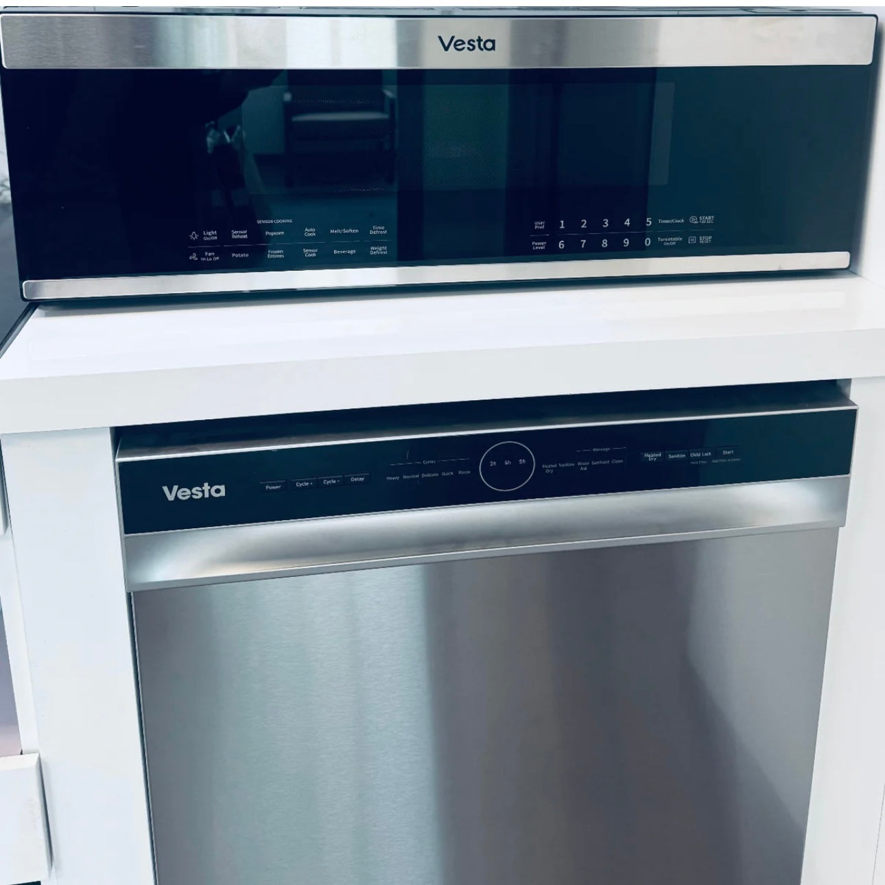 NEW - Vesta Memphis 30” Stainless Steel Over-Range Microwave (VOR-MEMPHIS-30SS)