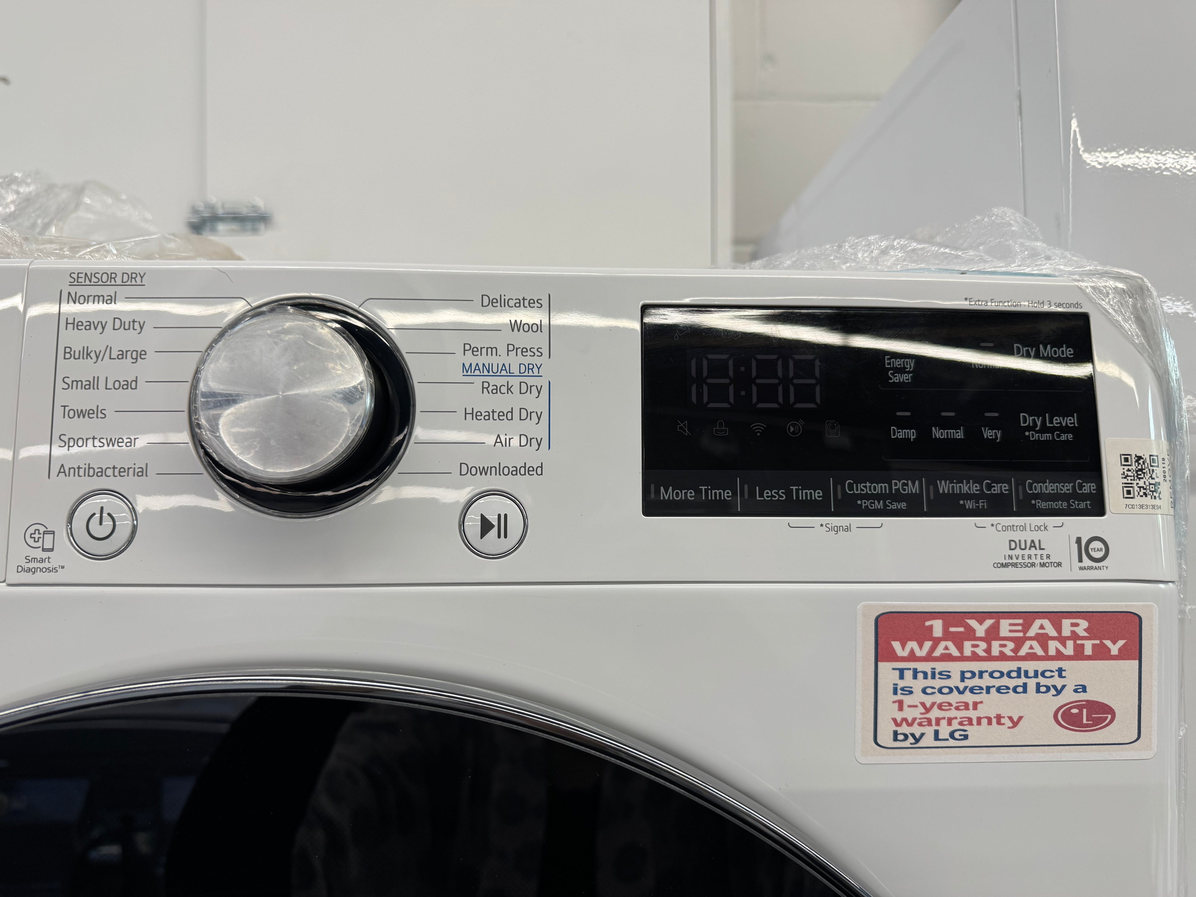 NEW - LG 24" Front Load Washer & Ventless Dryer Set (WM1455HWA & DLHC1455W) 1 YEAR MANUFACTURER WARRANTY