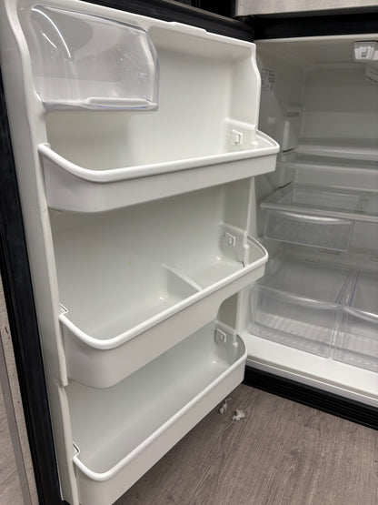 Frigidaire Fridge 30’’ top freezer