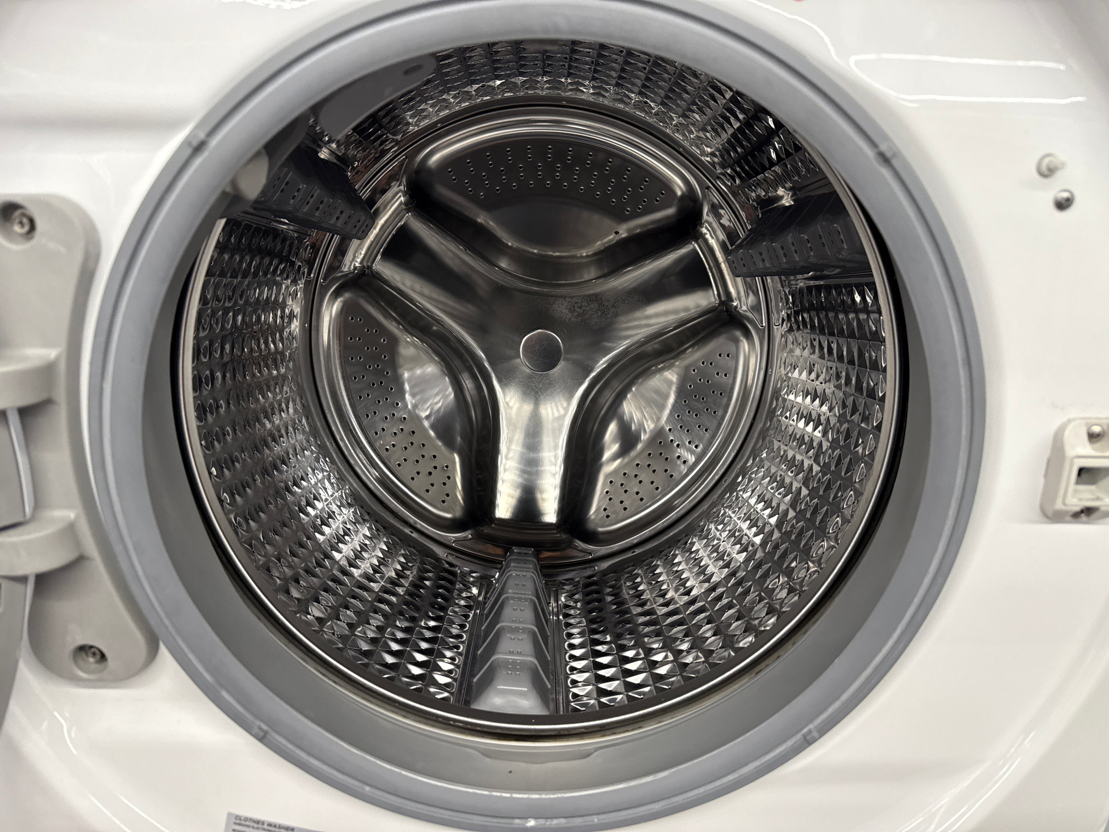 Samsung 27" Front Load Washer & Dryer Set (WF42H5000AW/A2 & DV42H5200EW/AC)