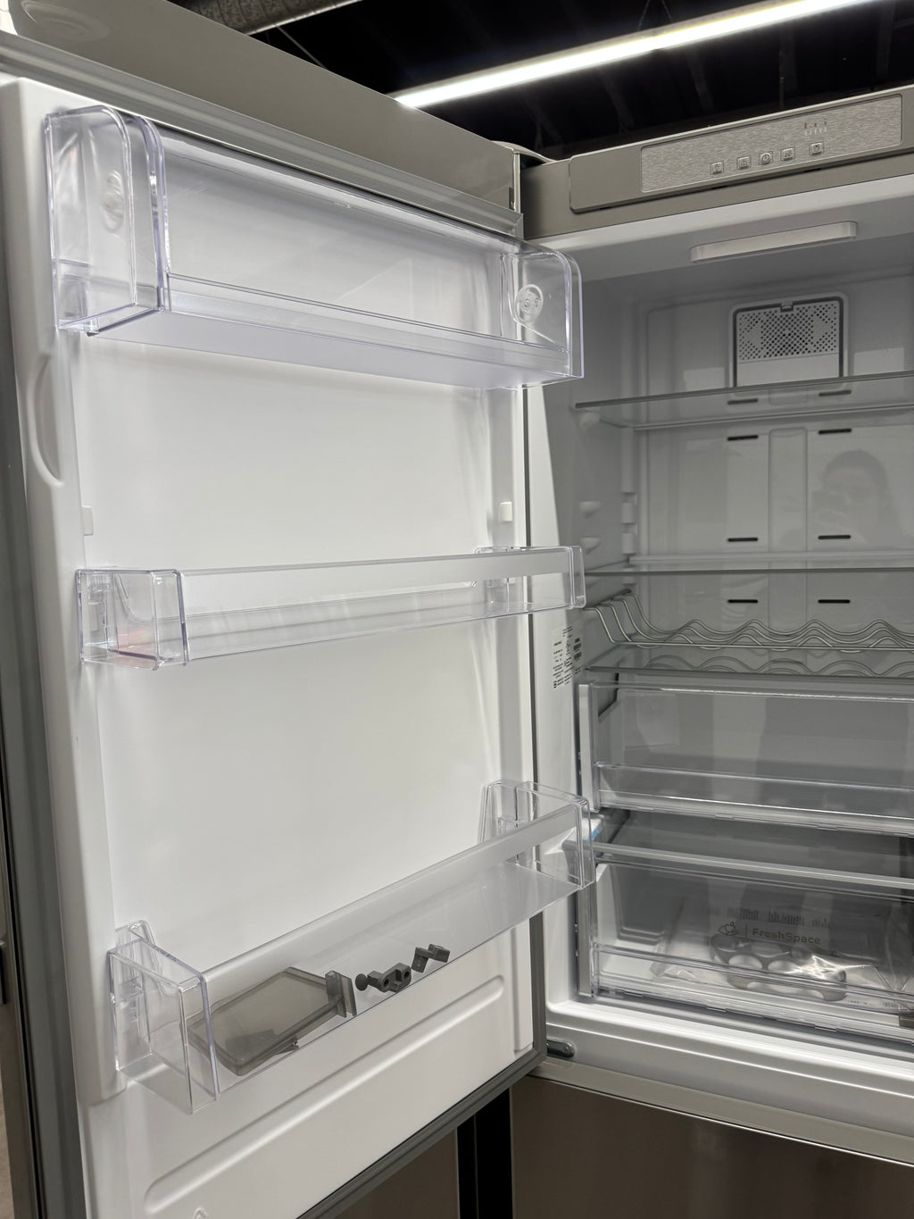 NEW - Whirlpool 24” Counter-Depth Bottom Freezer Refrigerator - URB551WNGZ