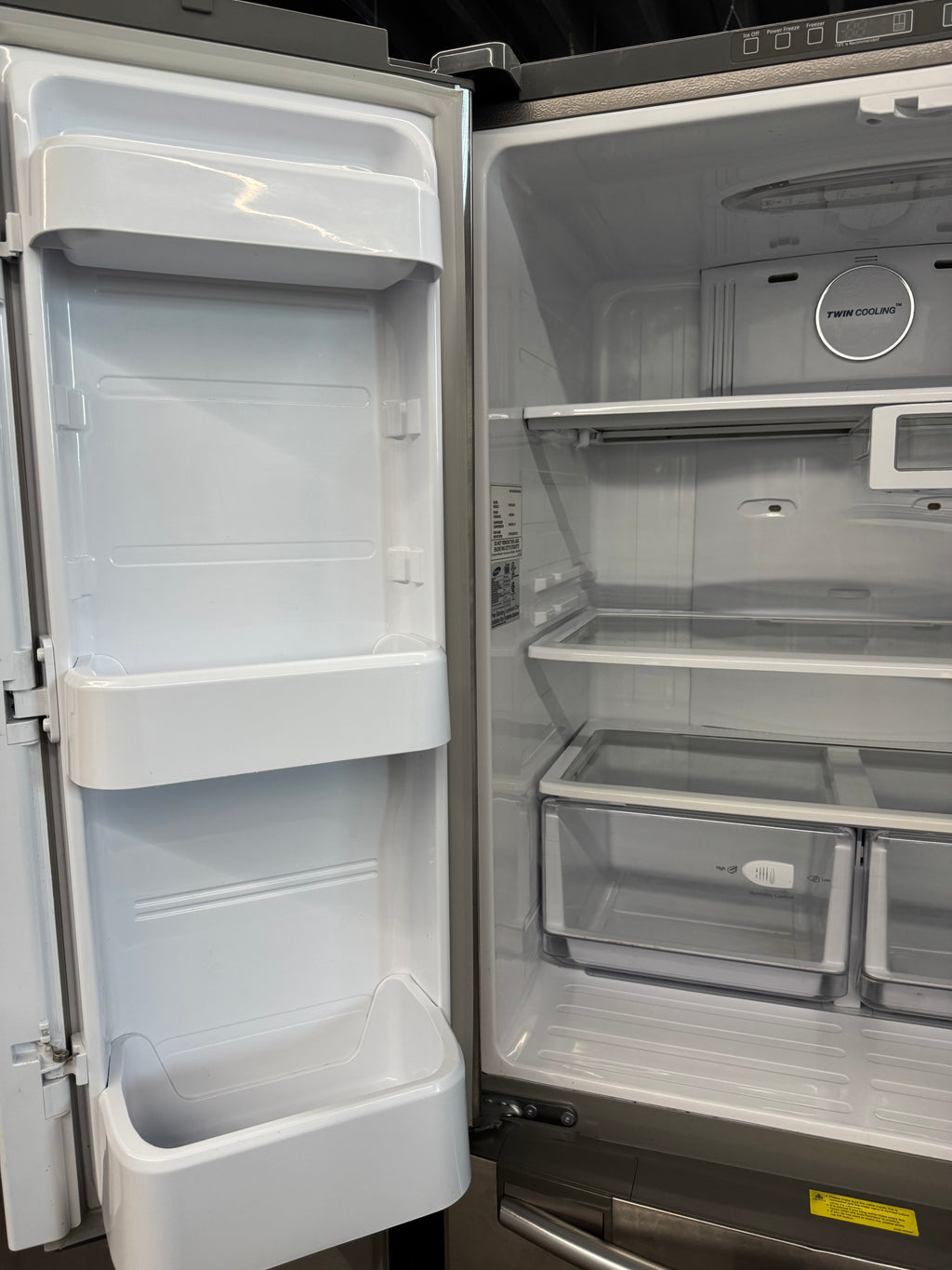 Samsung 32” Counter Depth French Door Refrigerator - RF197ACRS