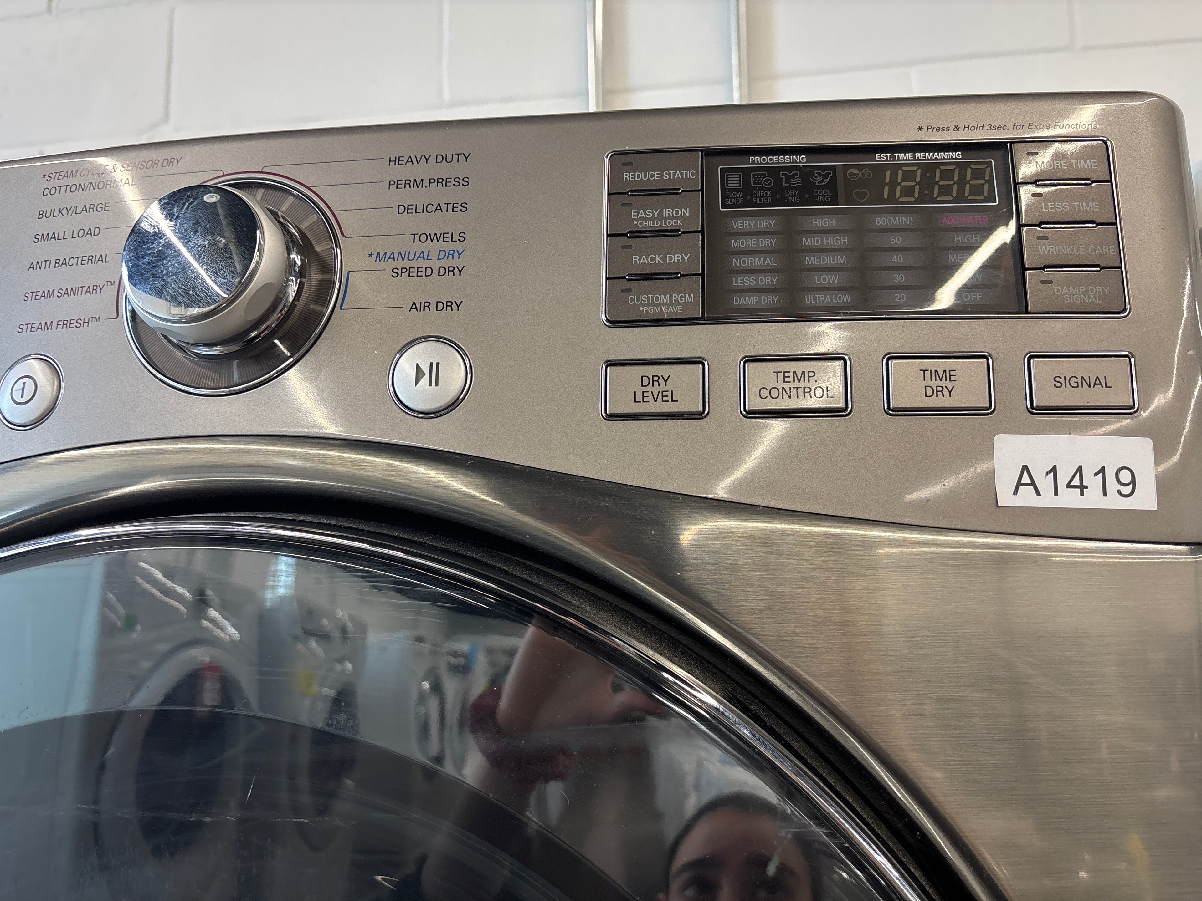 LG 27” Front load dryer - DLEX3470V