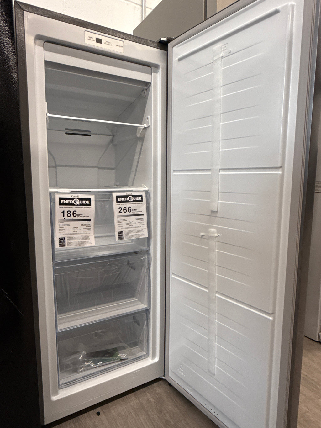 OPEN BOX - Hisense 22” Convertible Upright Freezer - FV06C7ASE
