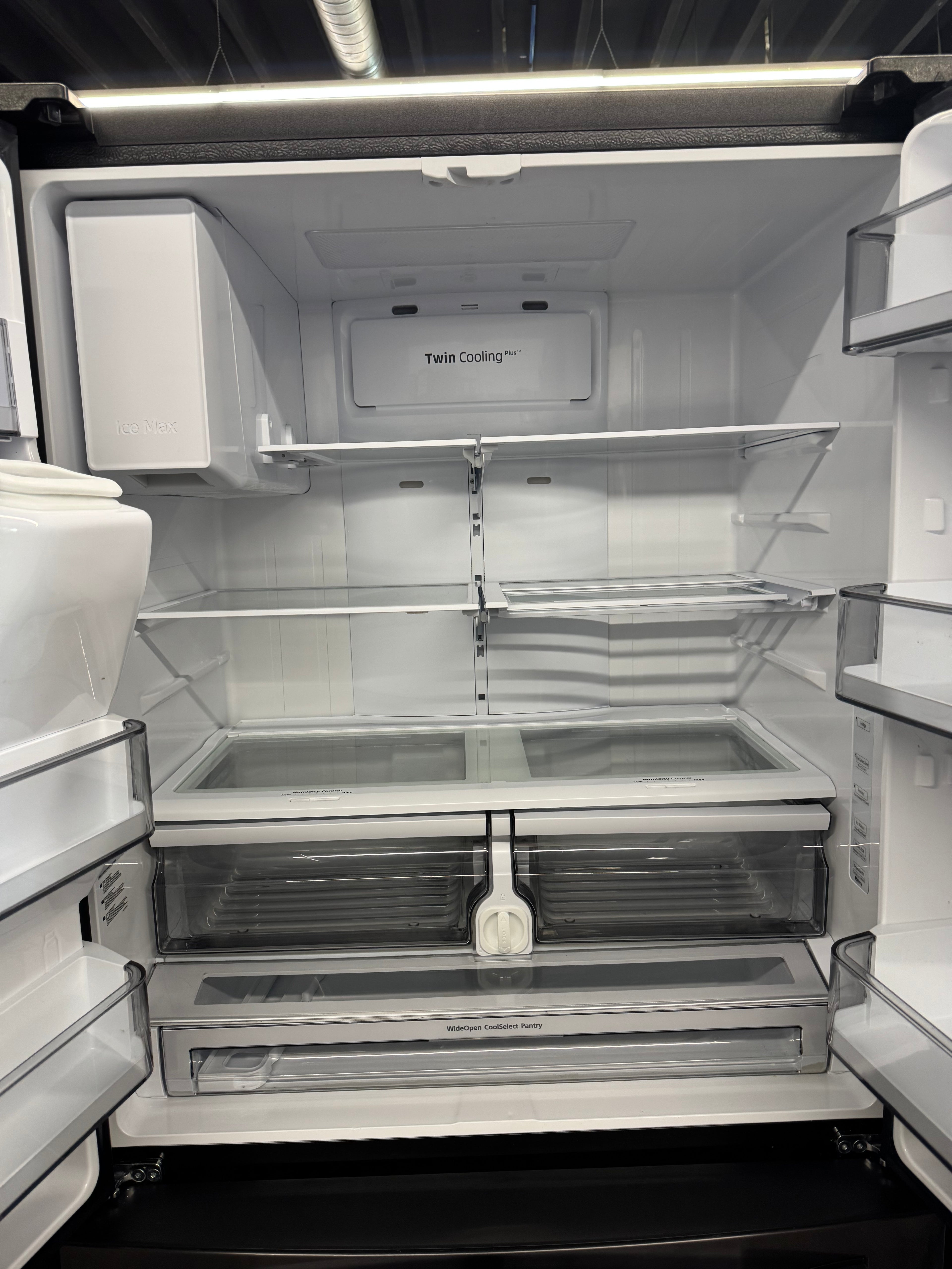 Samsung 36” Counter Depth French Door Refrigerator with Water & Ice Dispenser - RF23R6201SG