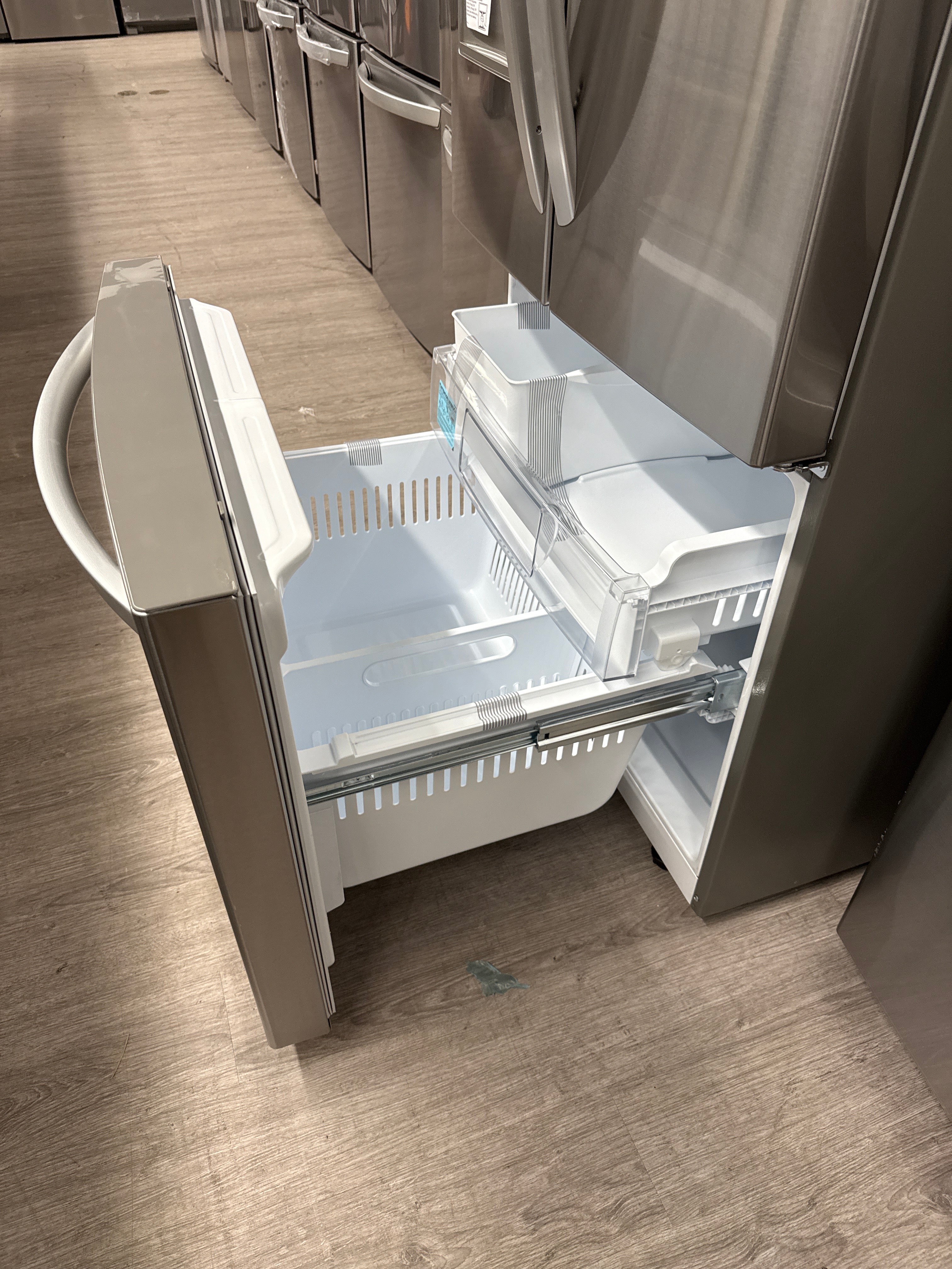 LG 30” French Door Refrigerator - LRFWS2200S (1 YEAR MANUFACTURER WARRANTY)