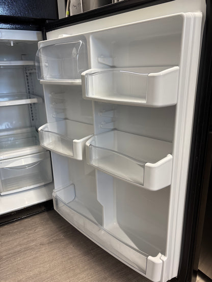 GE 33” Top Freezer Refrigerator - PTS22LCSARBB