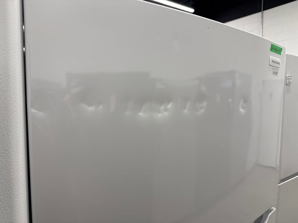 OPEN-BOX - Frigidaire 30” Top Freezer Refrigerator - FFTR2045VW9