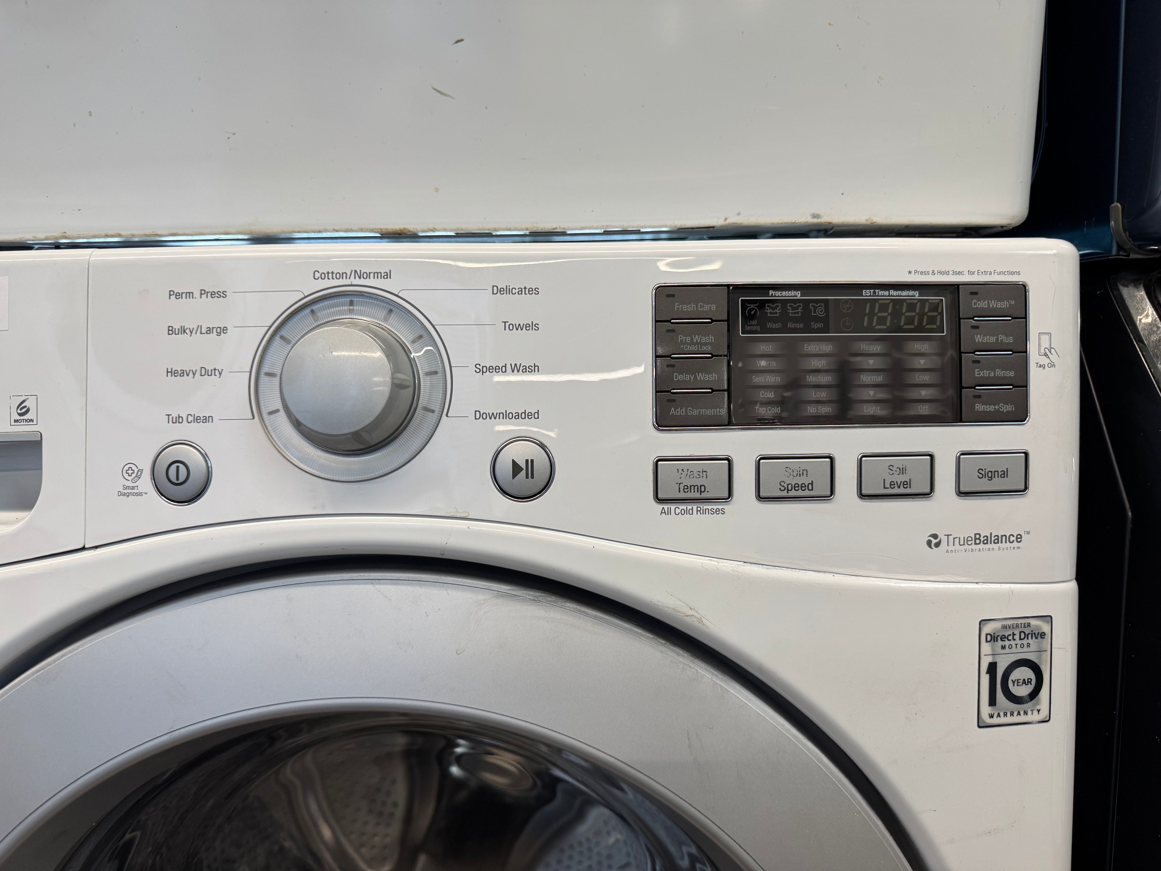 LG 27” Front Load Washer - WM3270CW