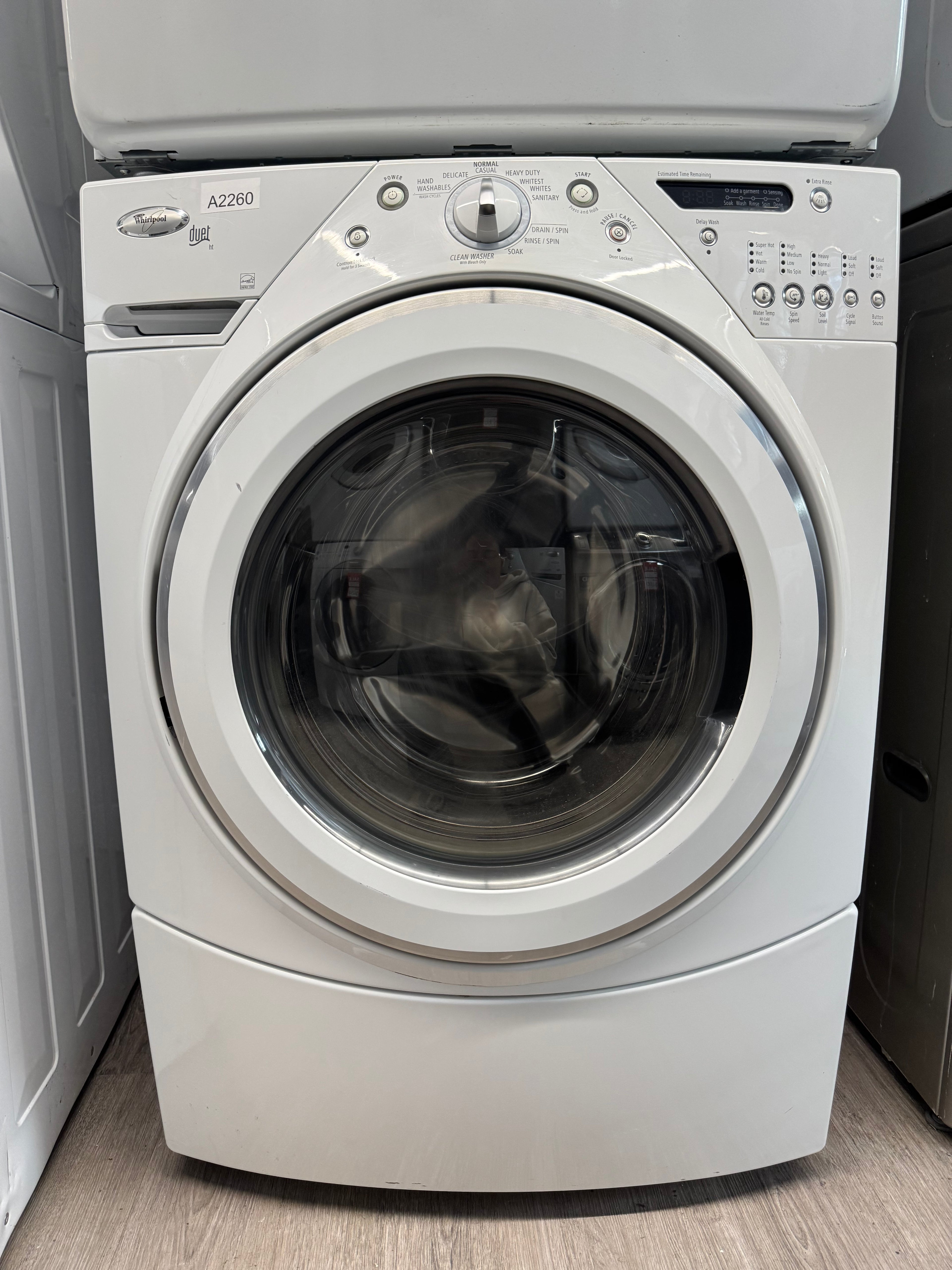 Whirlpool 27” Front Load Washer - WF9200SQA12