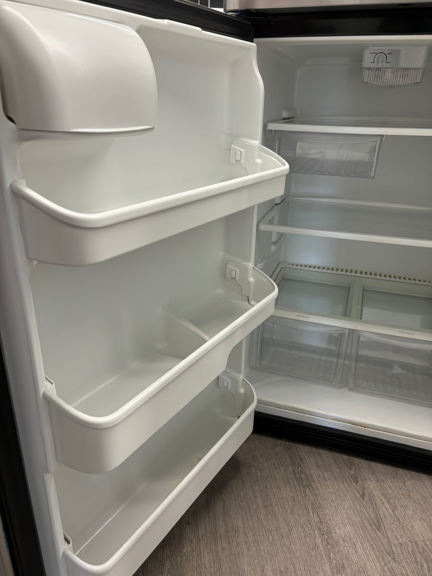 Frigidaire 30" Top Freezer Refrigerator - FFTR1832TS0