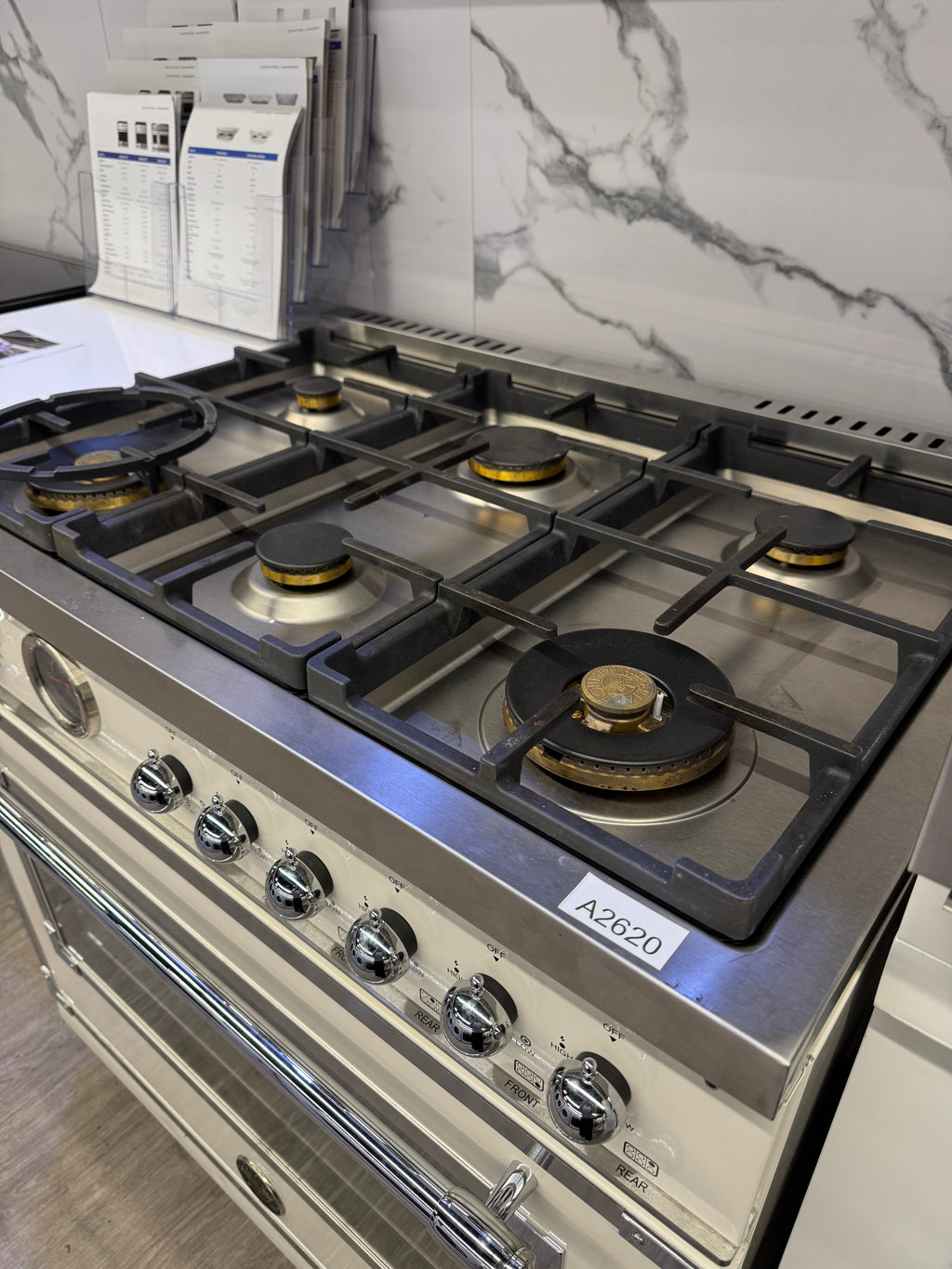 OPEN BOX Bertazzoni Heritage 36" Dual Fuel Range HER366BCFEPAVT – Avorio Ivory | Ottawa