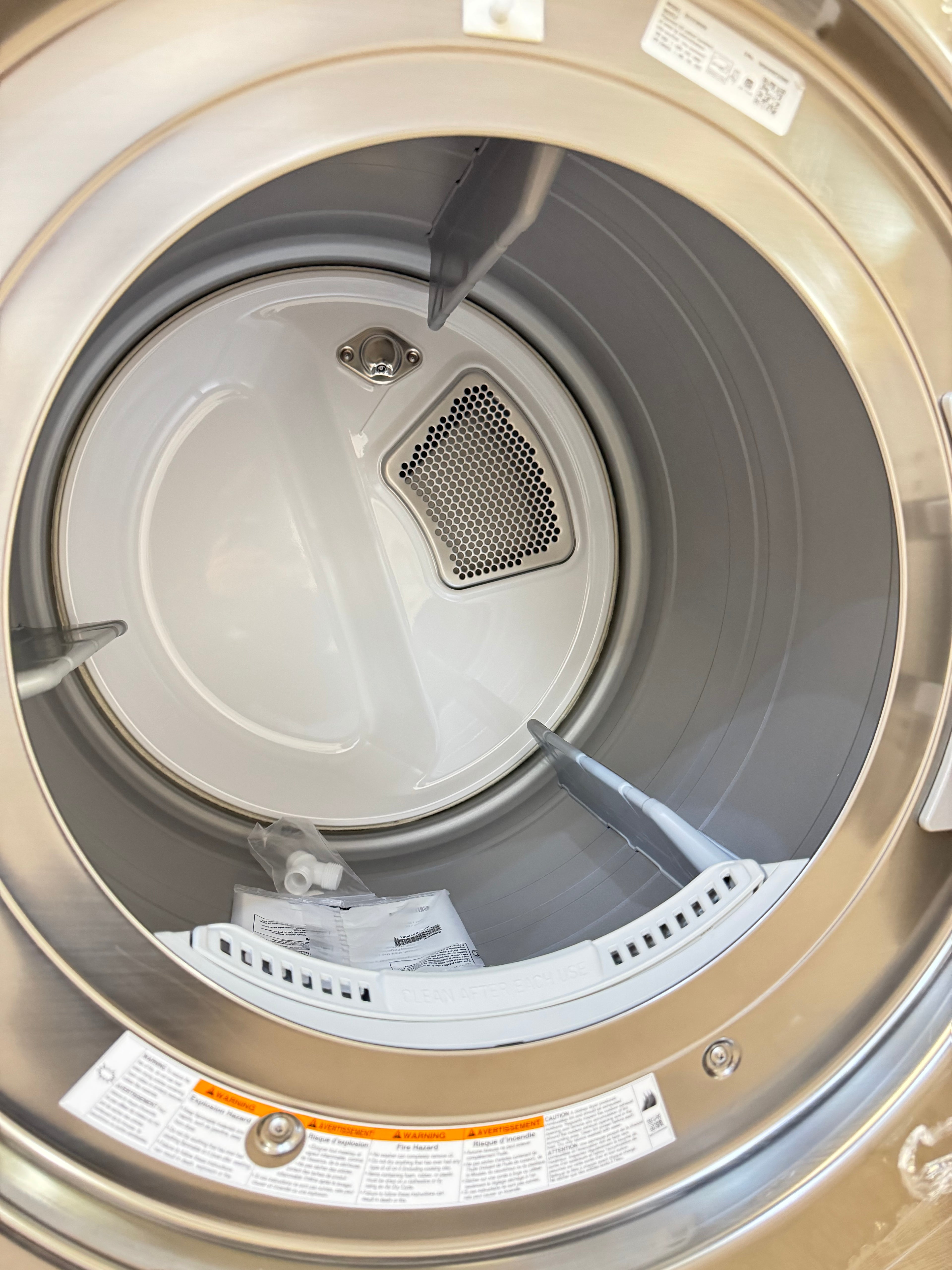OPEN BOX - LG 27” Front Load Dryer - DLEX3850V - 1 YEAR LG WARRANTY