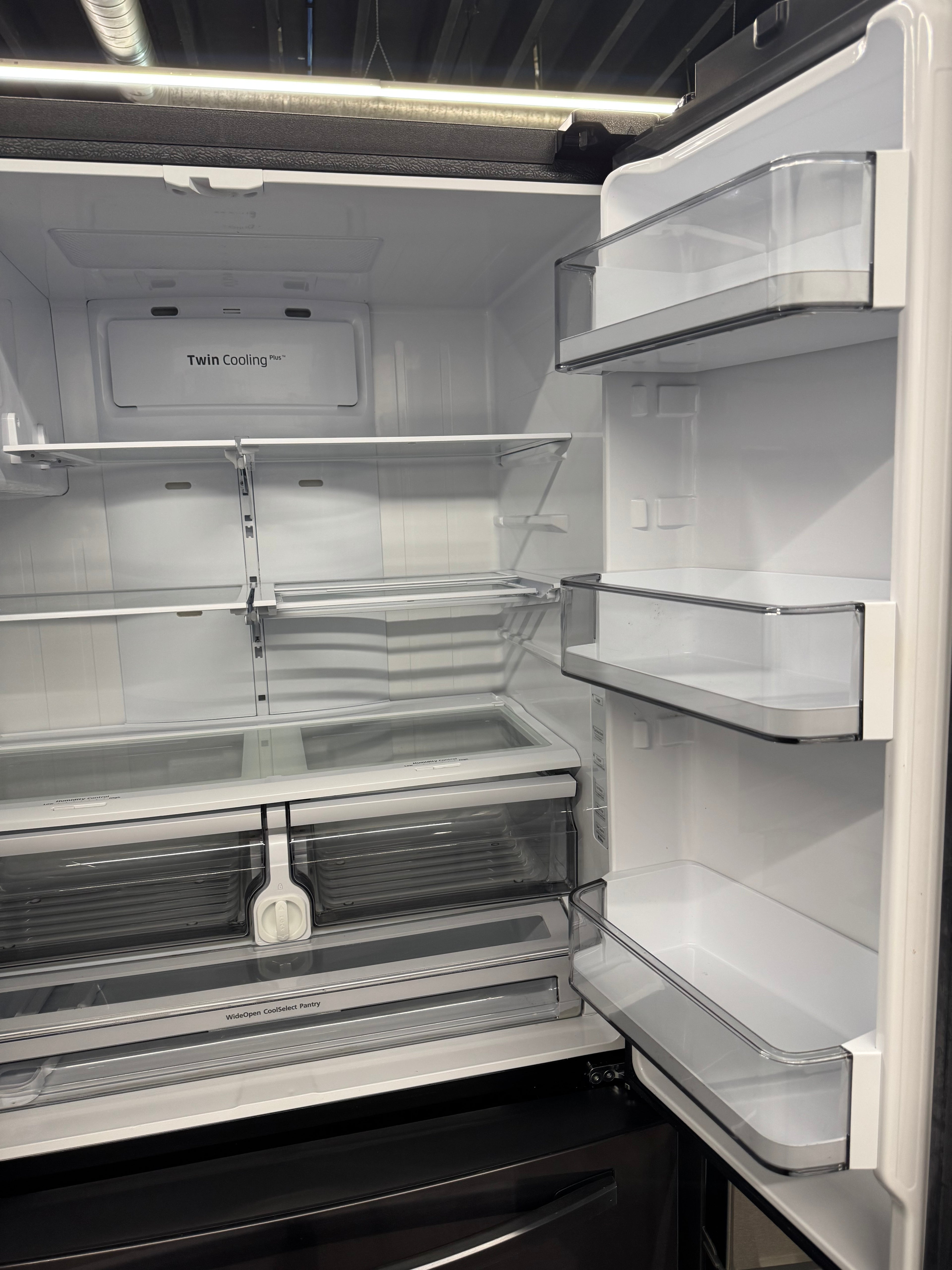 Samsung 36” Counter Depth French Door Refrigerator with Water & Ice Dispenser - RF23R6201SG