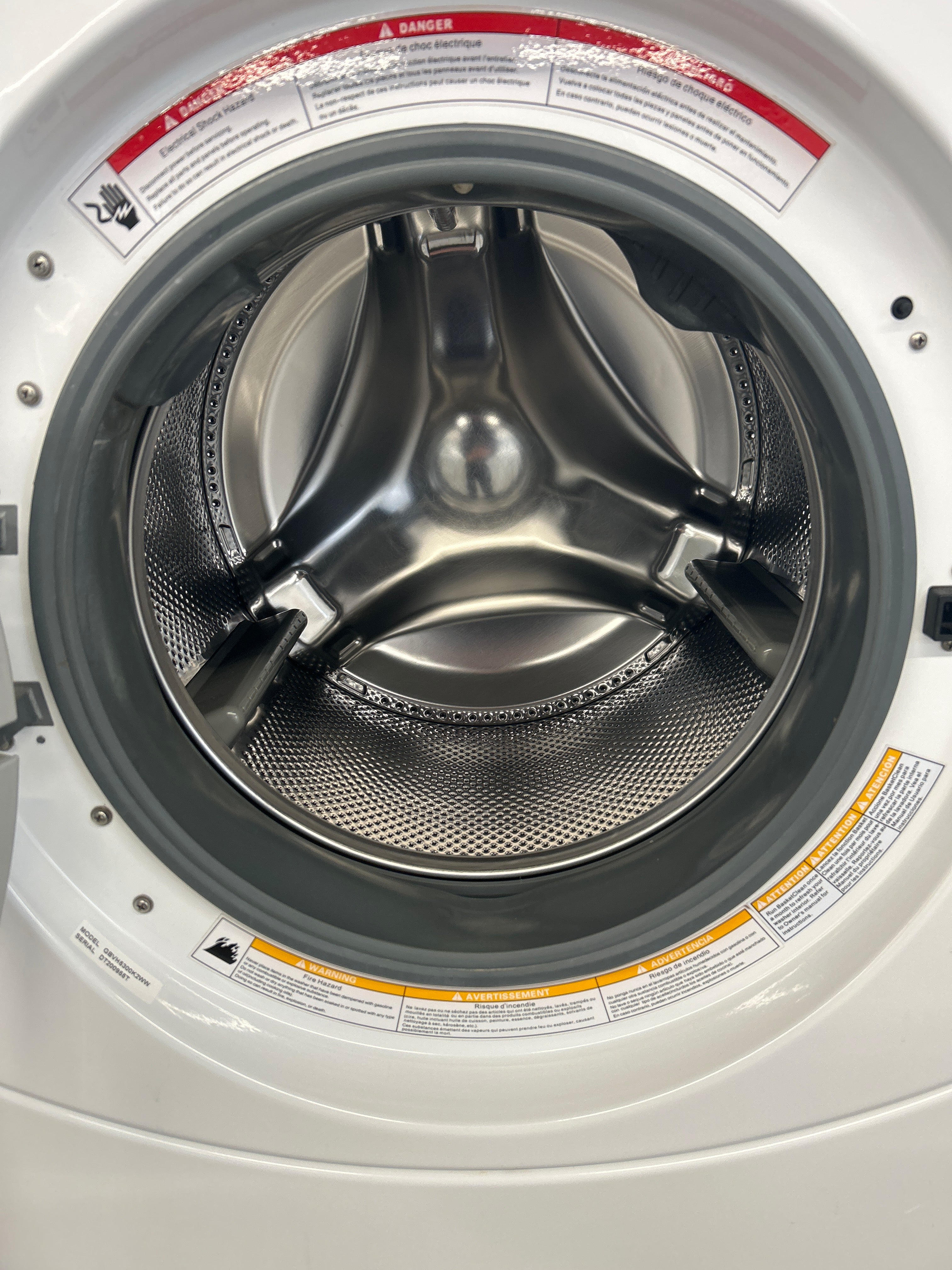 GE 27” Front Load Washer with Pedestal - GBVH5300K2WW
