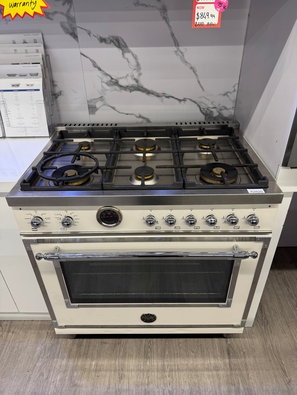 OPEN BOX Bertazzoni Heritage 36" Dual Fuel Range HER366BCFEPAVT – Avorio Ivory | Ottawa