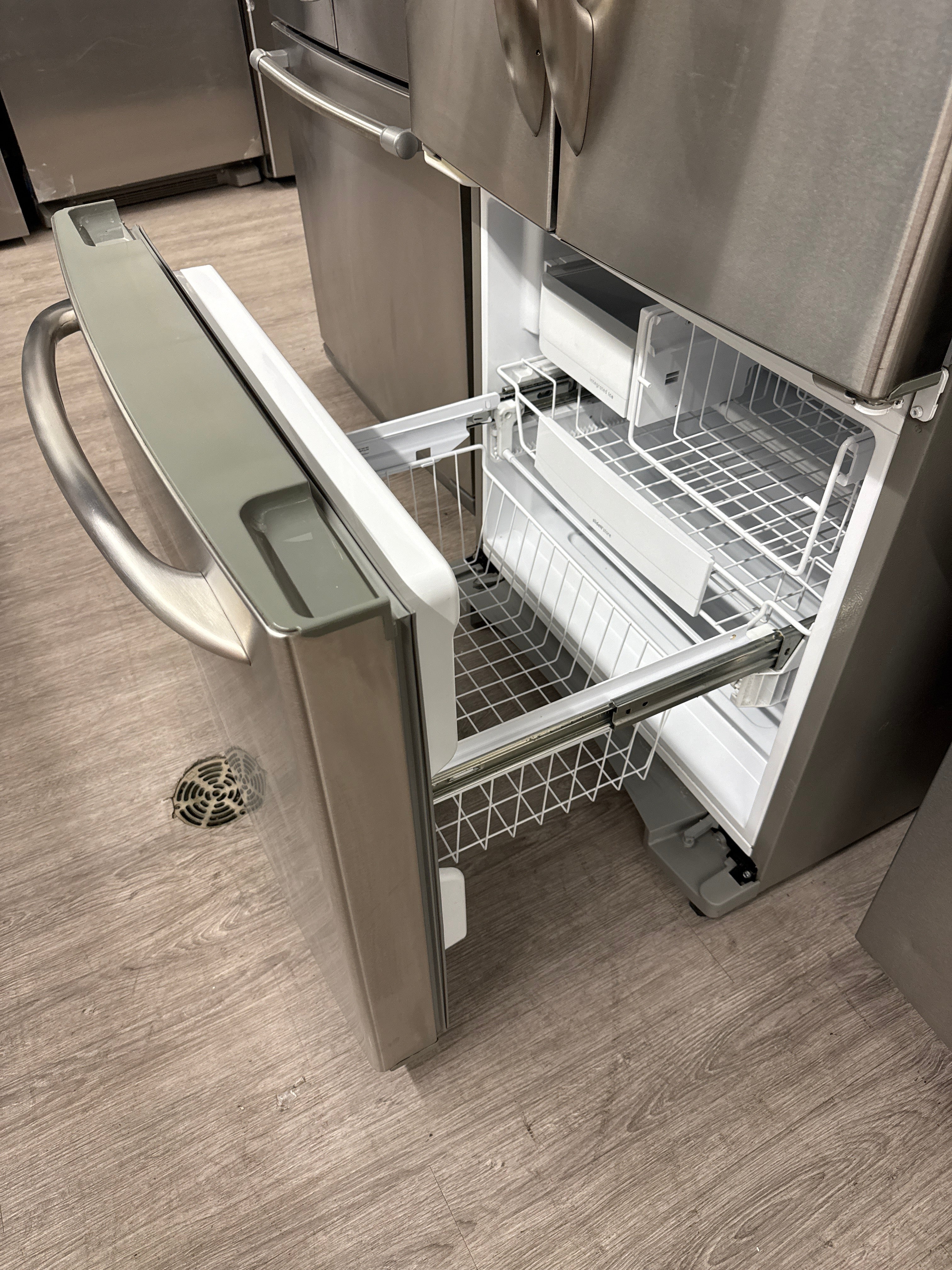 GE 30” French Door Refrigerator - PFSS0MFZE SS