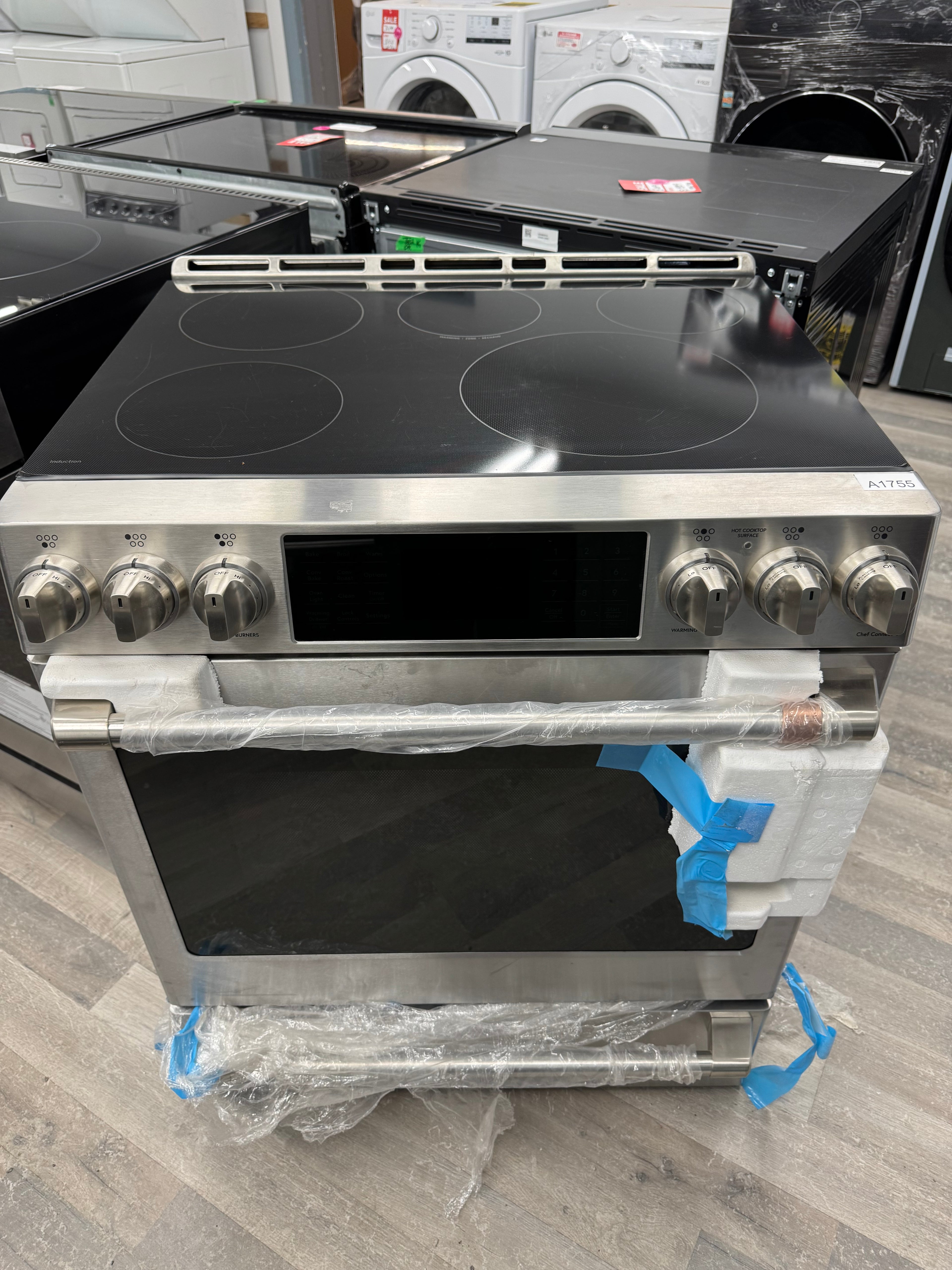 OPEN BOX - CAFÉ 30” Slide-In Induction Range - CCHS900P2M7S1