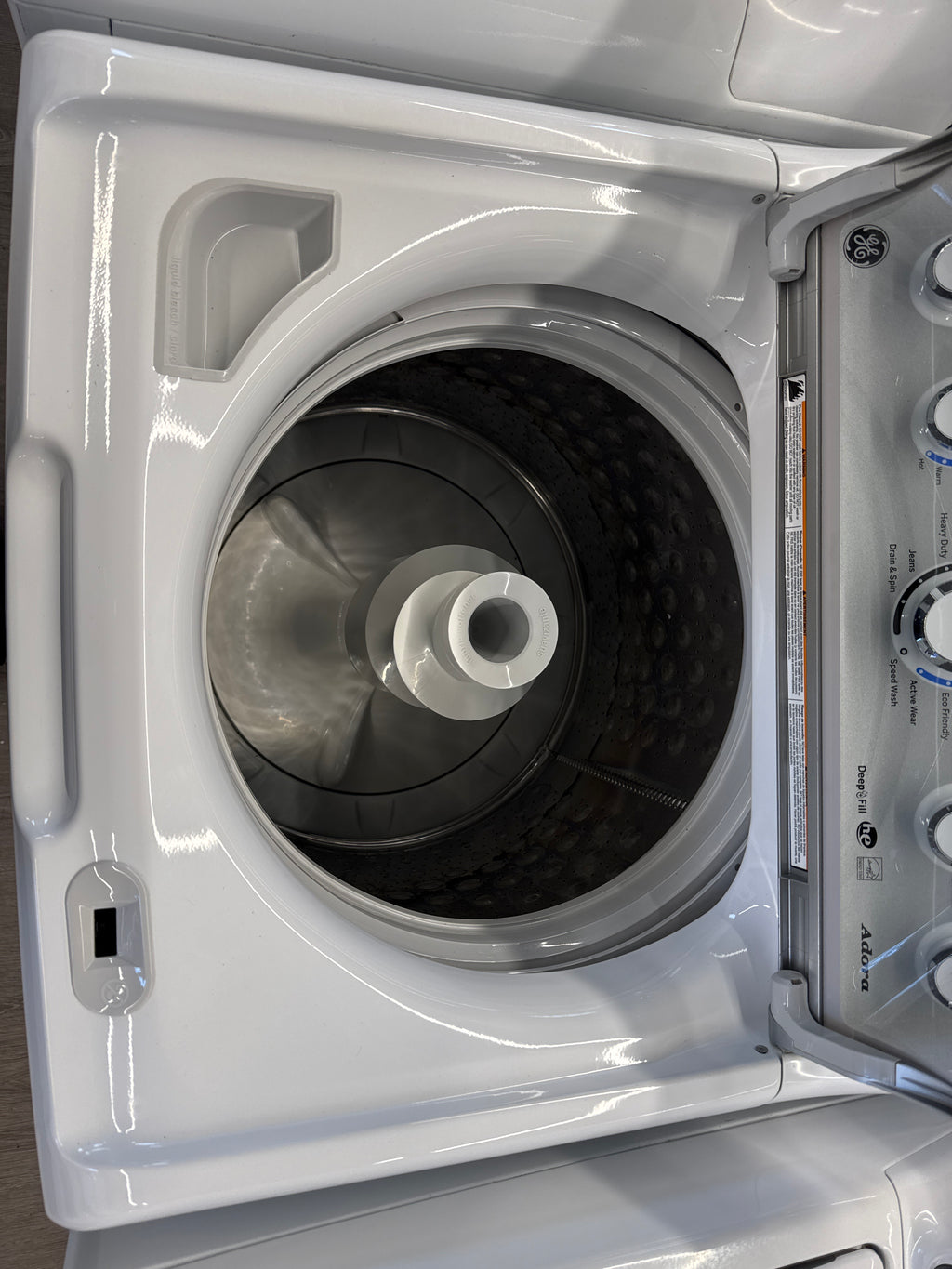 GE 27” Top Load Washer & Dryer Set (GTW495DMN1WS & GTX33EBMR0WS)