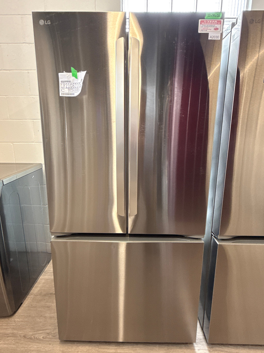 NEW - LG 33" Counter Depth French Door Refrigerator - LF21G6200S (1 YEAR MANUFACTURER WARRANTY)