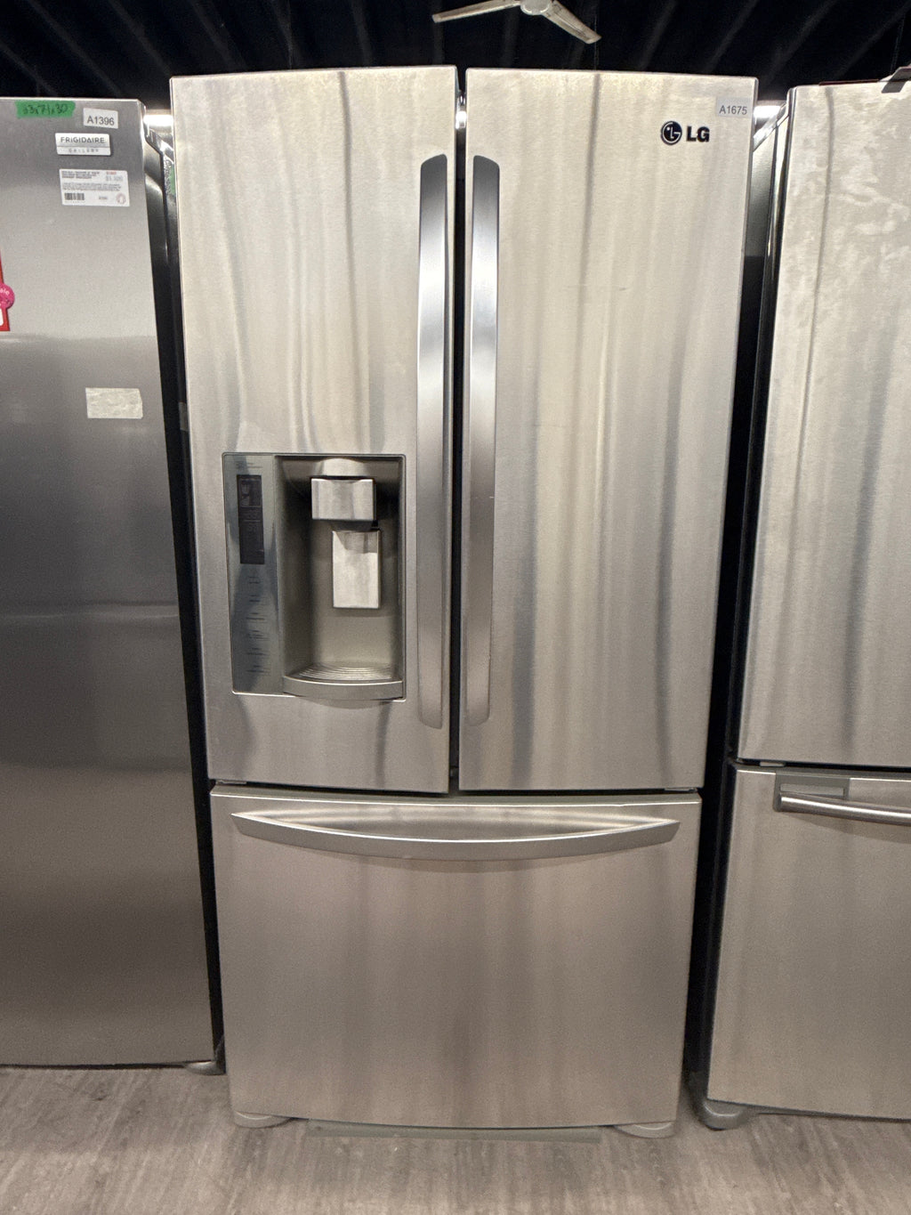 LG 33” French Door Refrigerator with Water & Ice Dispenser - LFX25978ST/00