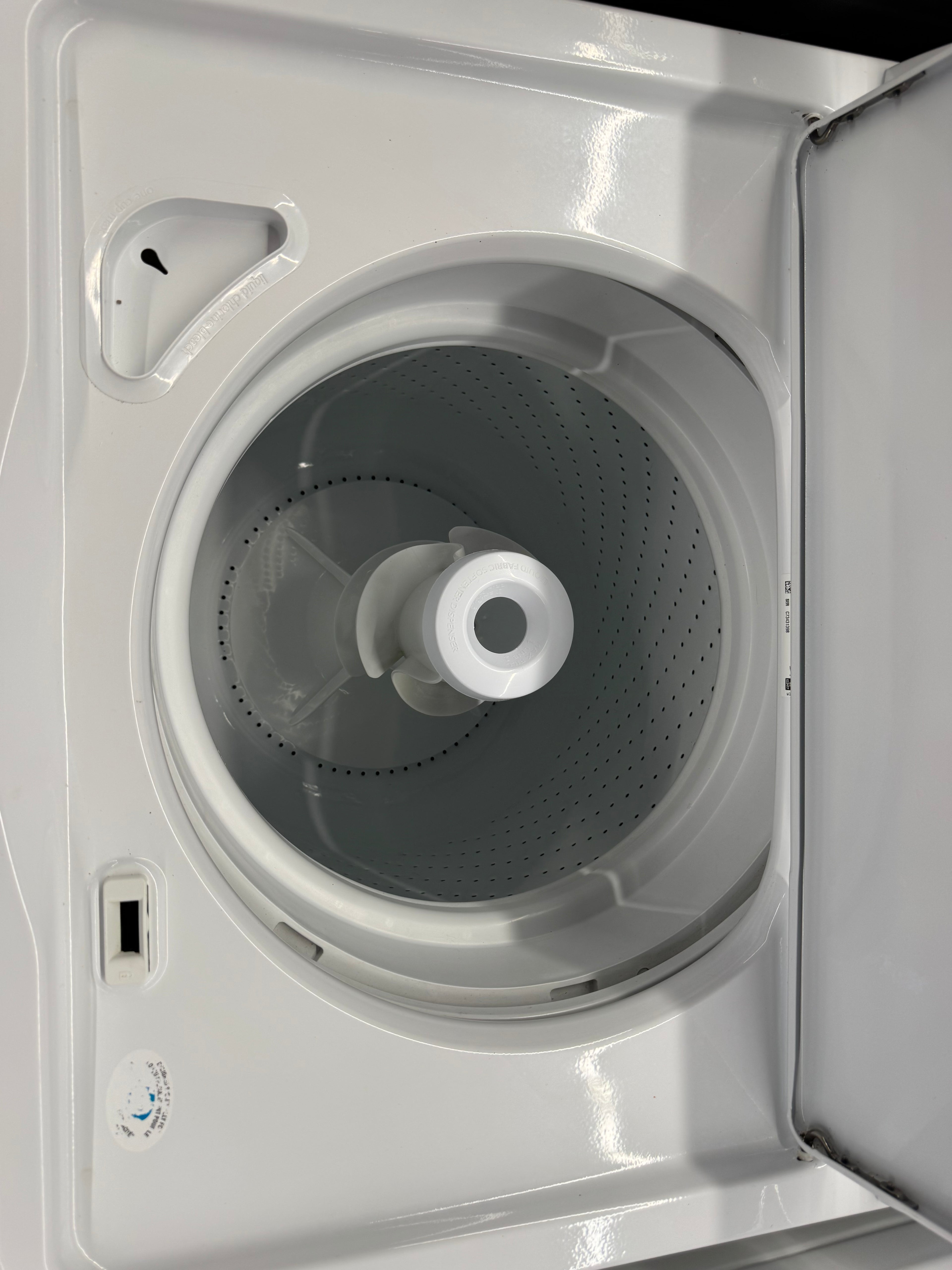 Whirlpool 27” Top Load Washer  - WTW4616FW1