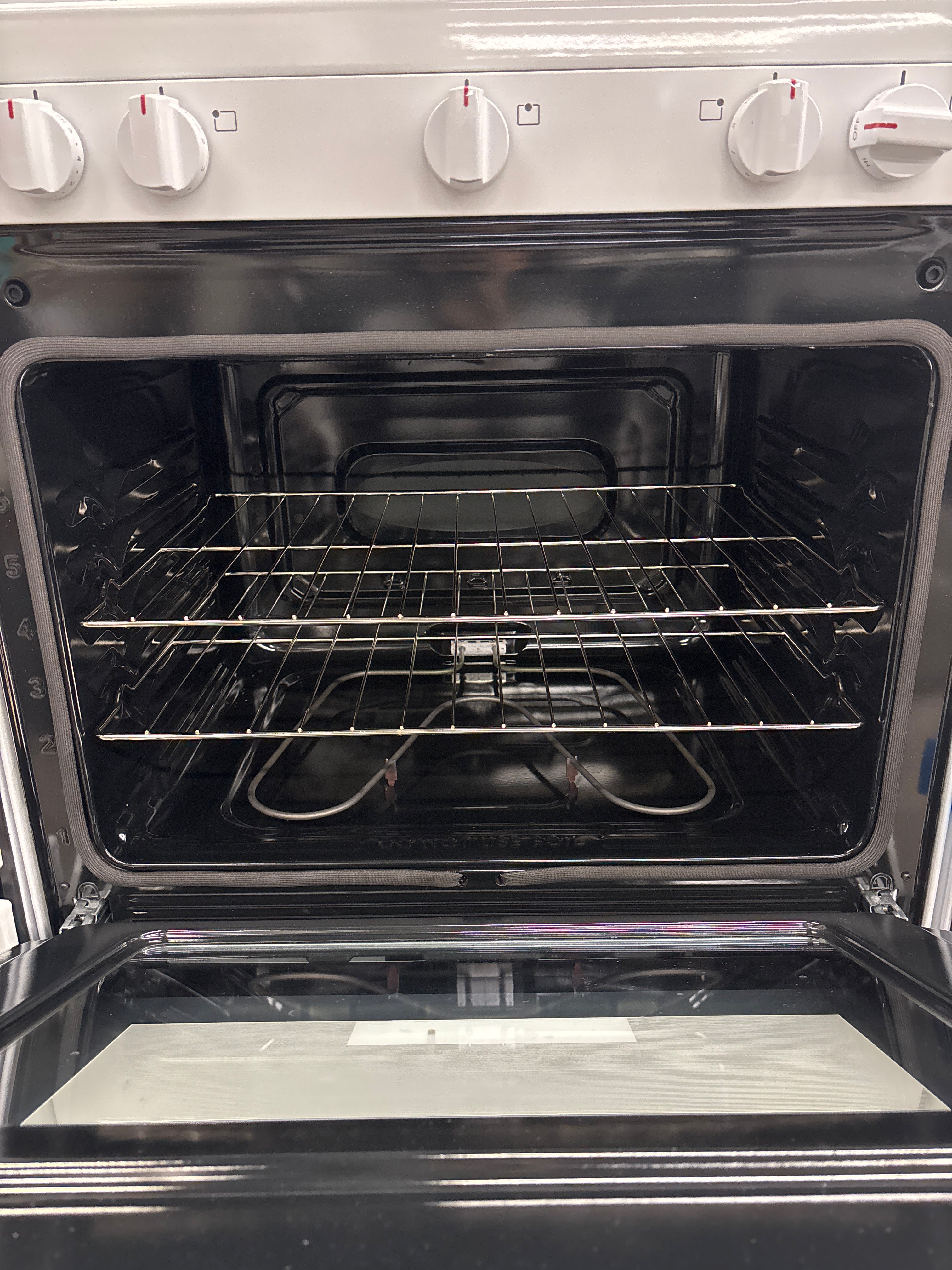 OPEN BOX - FRIGIDAIRE 30” Glass top range - FCRE305CBWD