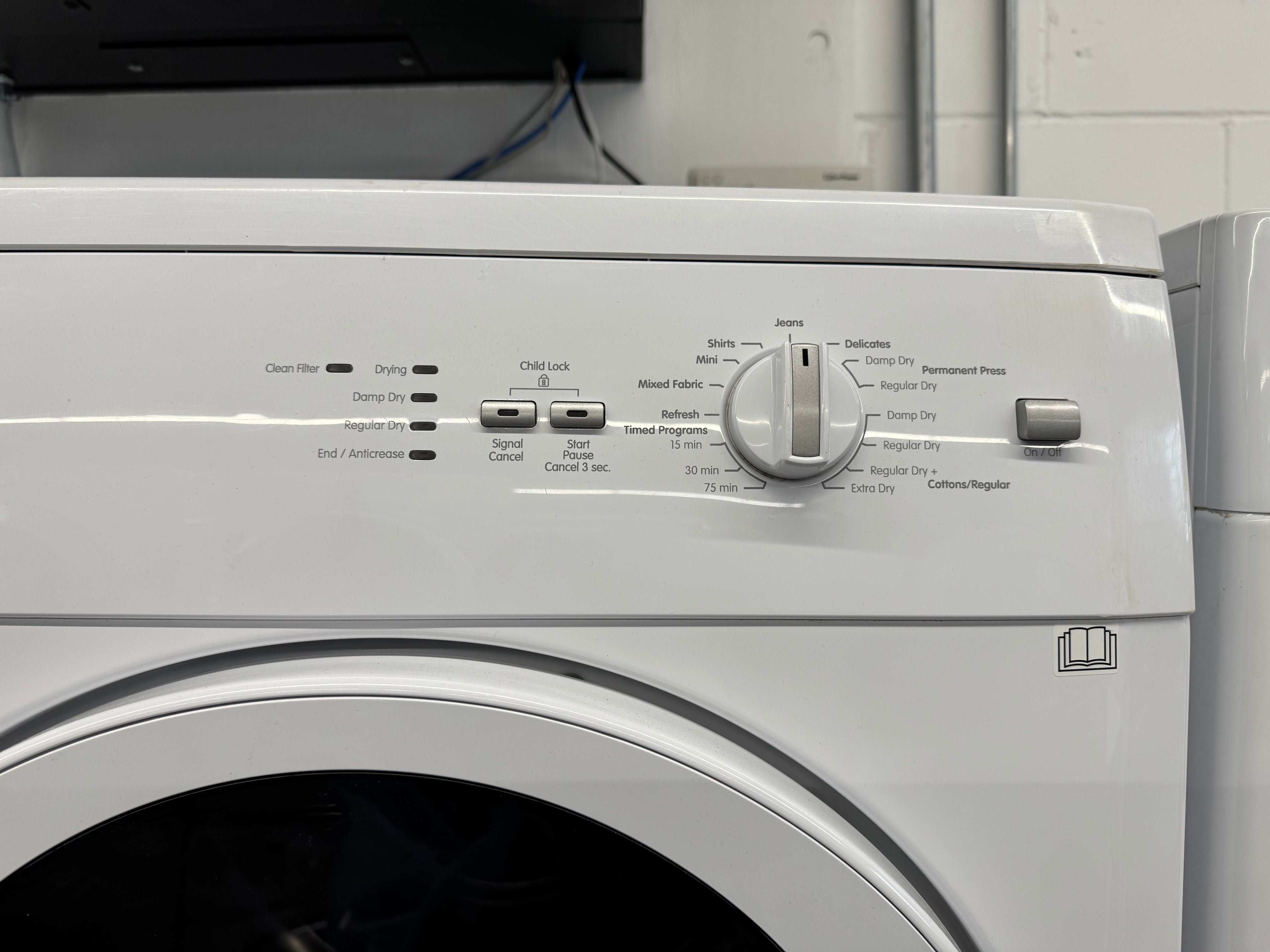 Blomberg 24” Front Load Washer & Dryer Set (WM77120NBL01 & DV17542)