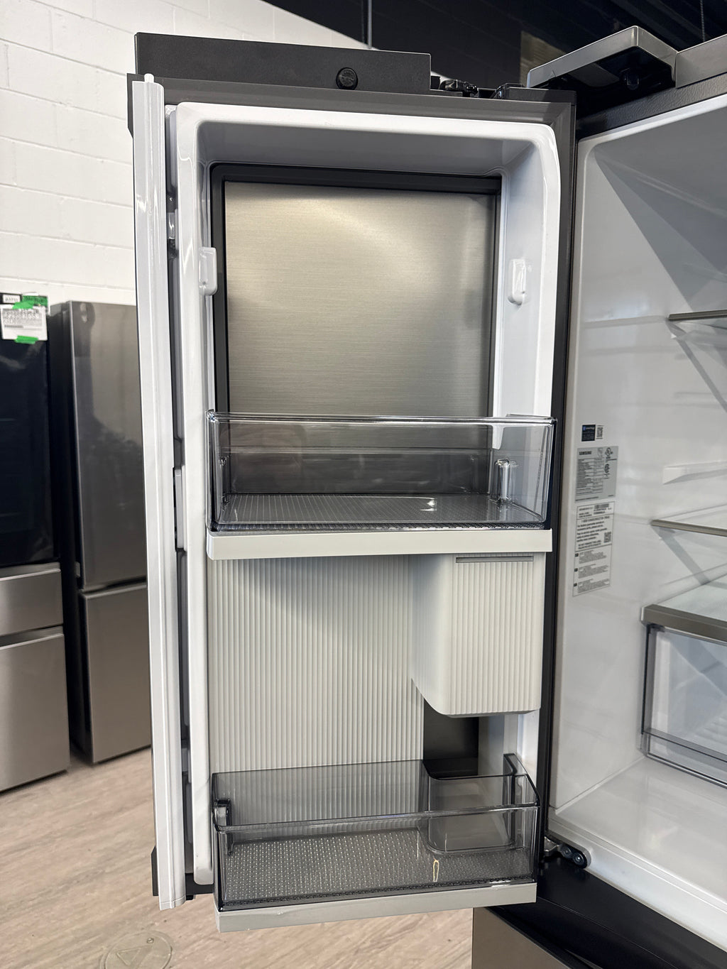 OPEN-BOX- Samsung Bespoke 36” 4 Door French Refrigerator - RF29BB8600QL